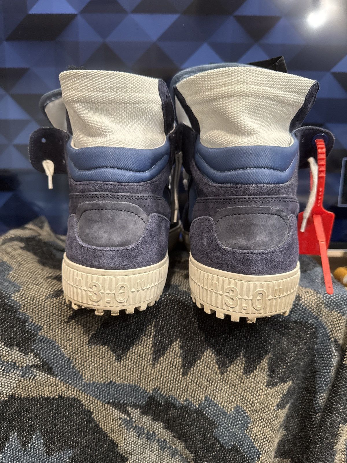 Air Force 1 Low Cactus Plant Flea (White)