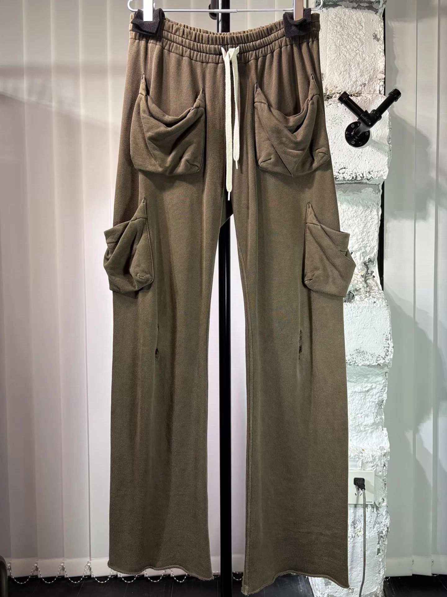 Number (N)ine N°9 05ss 6pocket Pants Tobacco Washed Distressed Wormholes Size US 32 / EU 48 - 1 Thumbnail
