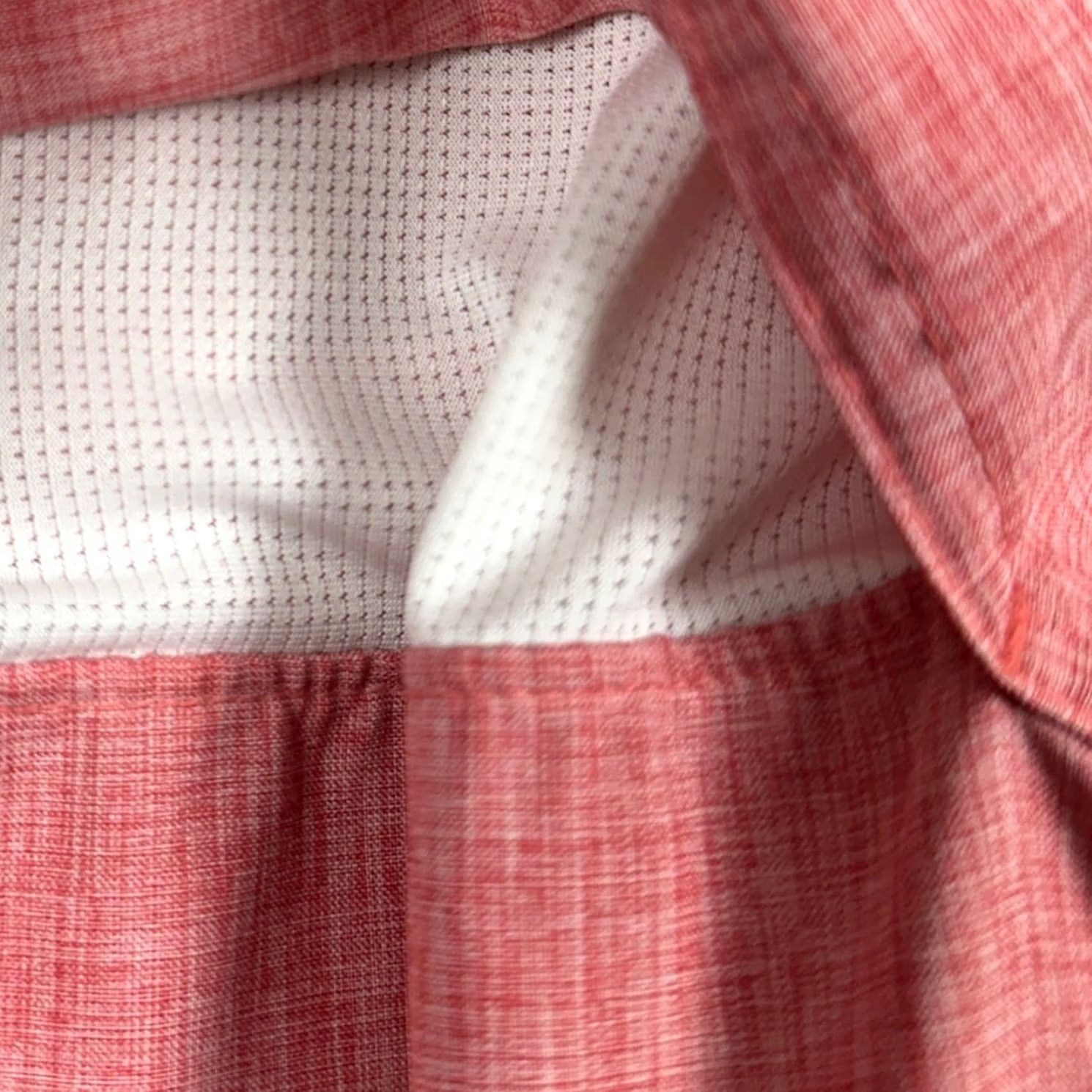 Izod IZOD Saltwater Button-Up Shirt Mens LT Coral Short Sleeve Breathers Quick Dry Vented Back Chest Pockets Casual Travel Size US L / EU 52-54 / 3 - 6 Thumbnail