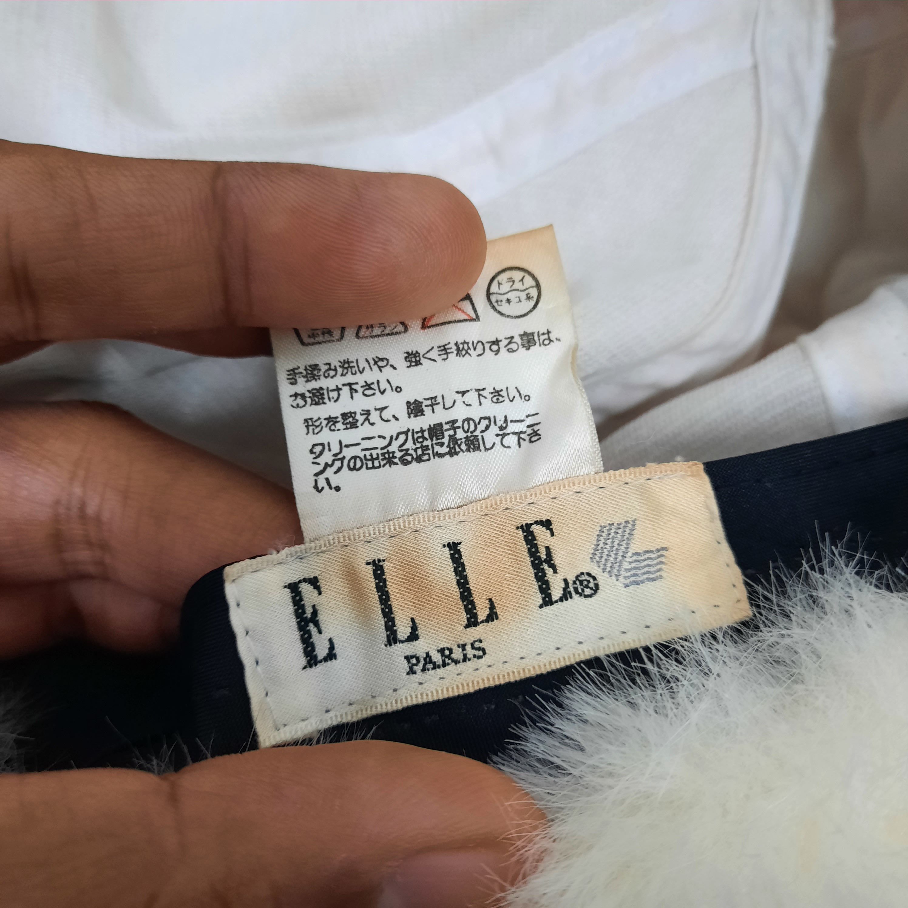Vintage 🧭 Vintage elle paris fur daisy hat Size ONE SIZE - 4 Thumbnail