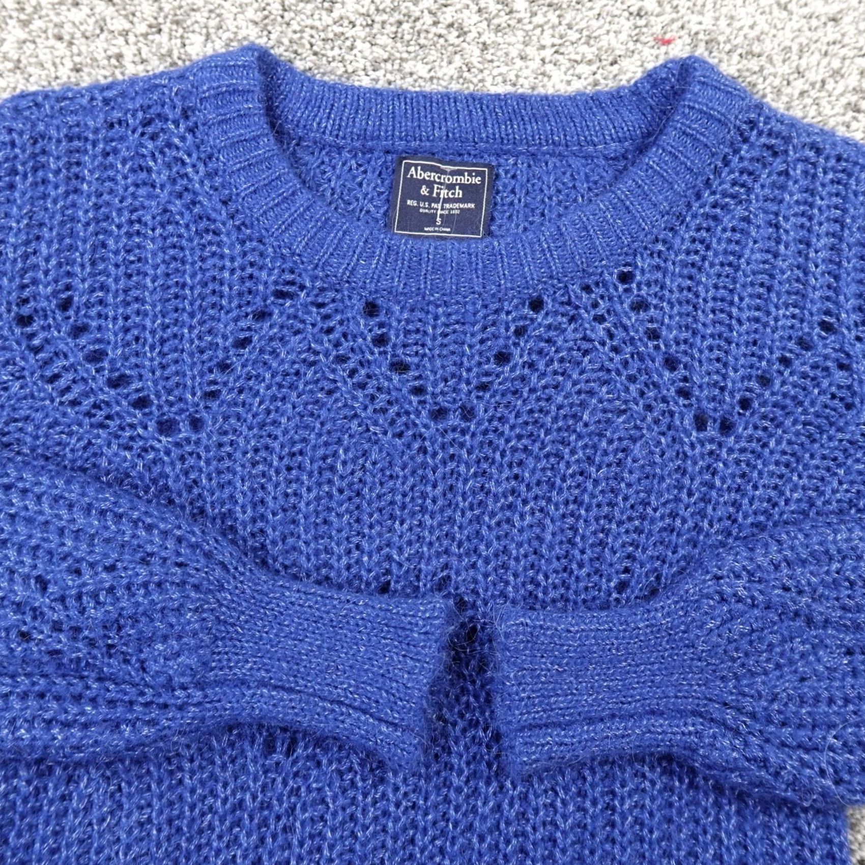 Abercrombie & Fitch VINTAGE Abercrombie & Fitch Sweater Womens S Blue Wool Alpaca Chunky Knit Crewneck 90s Size S / US 4 / IT 40 - 4 Thumbnail
