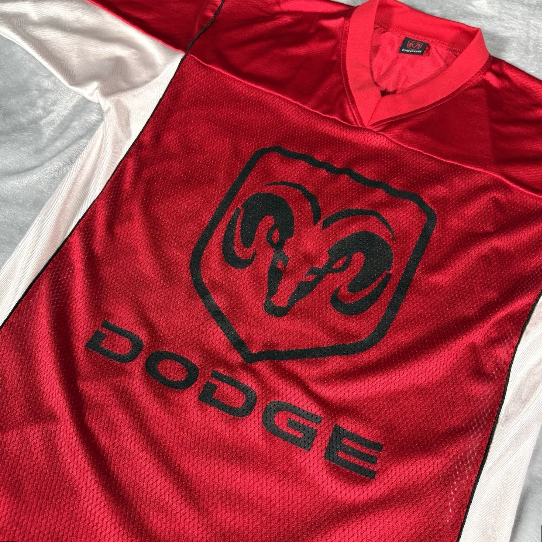 Vintage VINTAGE Dodge Hemi Football Jersey Mens L Shirt Oversized Graphic Print Red 2004 Y2K Football Mens L Size US L / EU 52-54 / 3 - 4 Thumbnail
