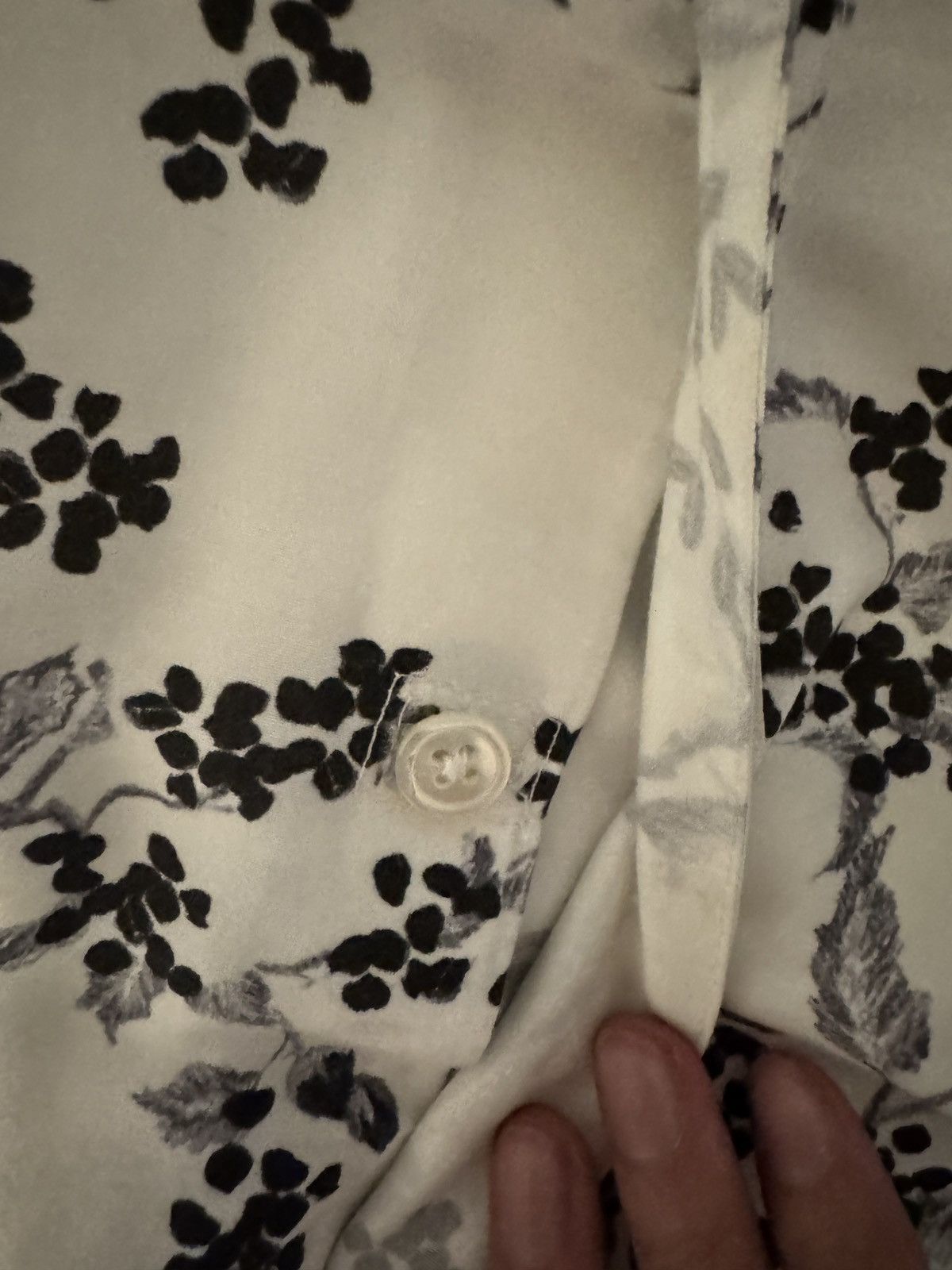Ann Demeulemeester Ss18 rare Oversized silk blossom print shirt Size US M / EU 48-50 / 2 - 5 Thumbnail