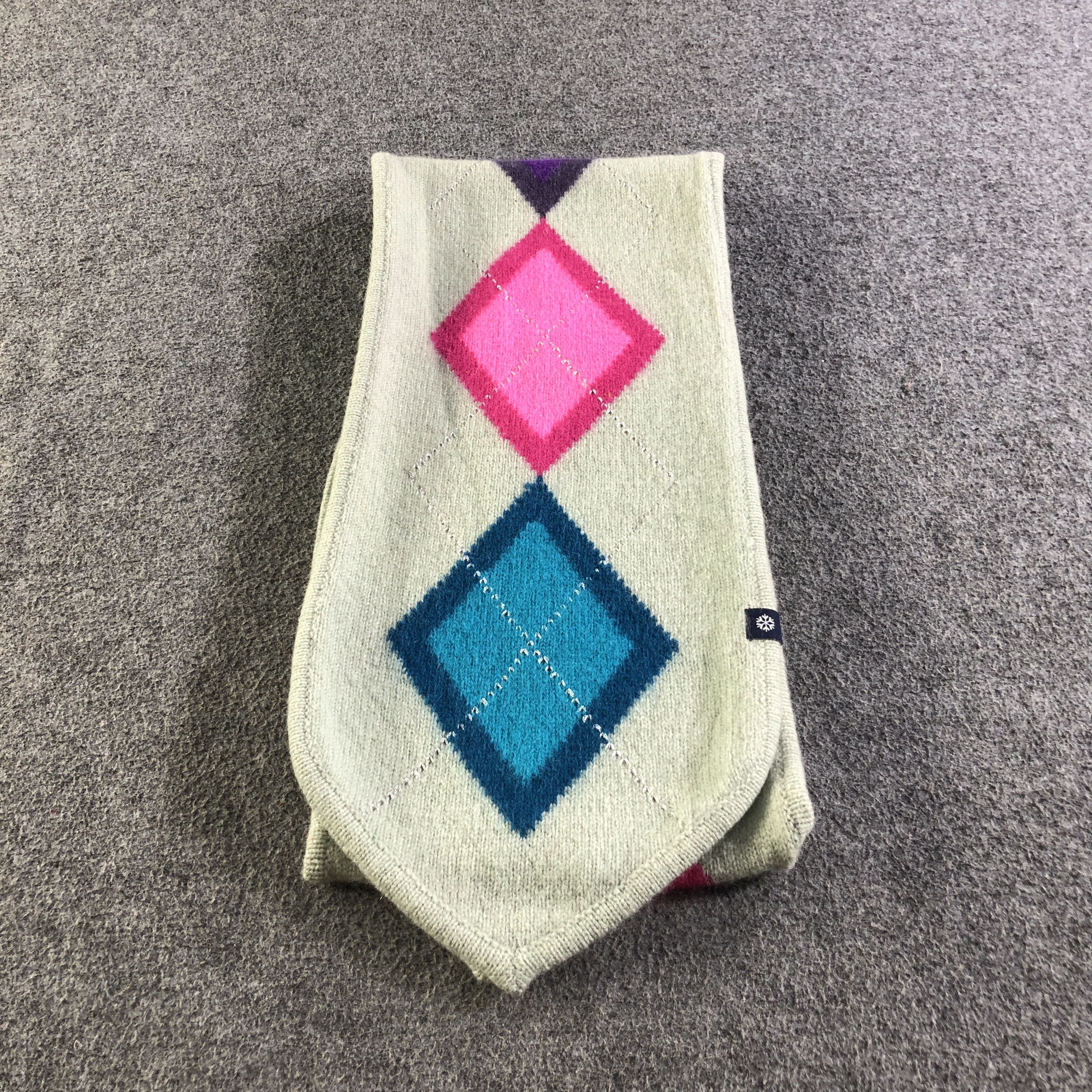 Gap Gap Diamond Wool Scarf Muffler Neckwear V2772 Size ONE SIZE - 3 Thumbnail