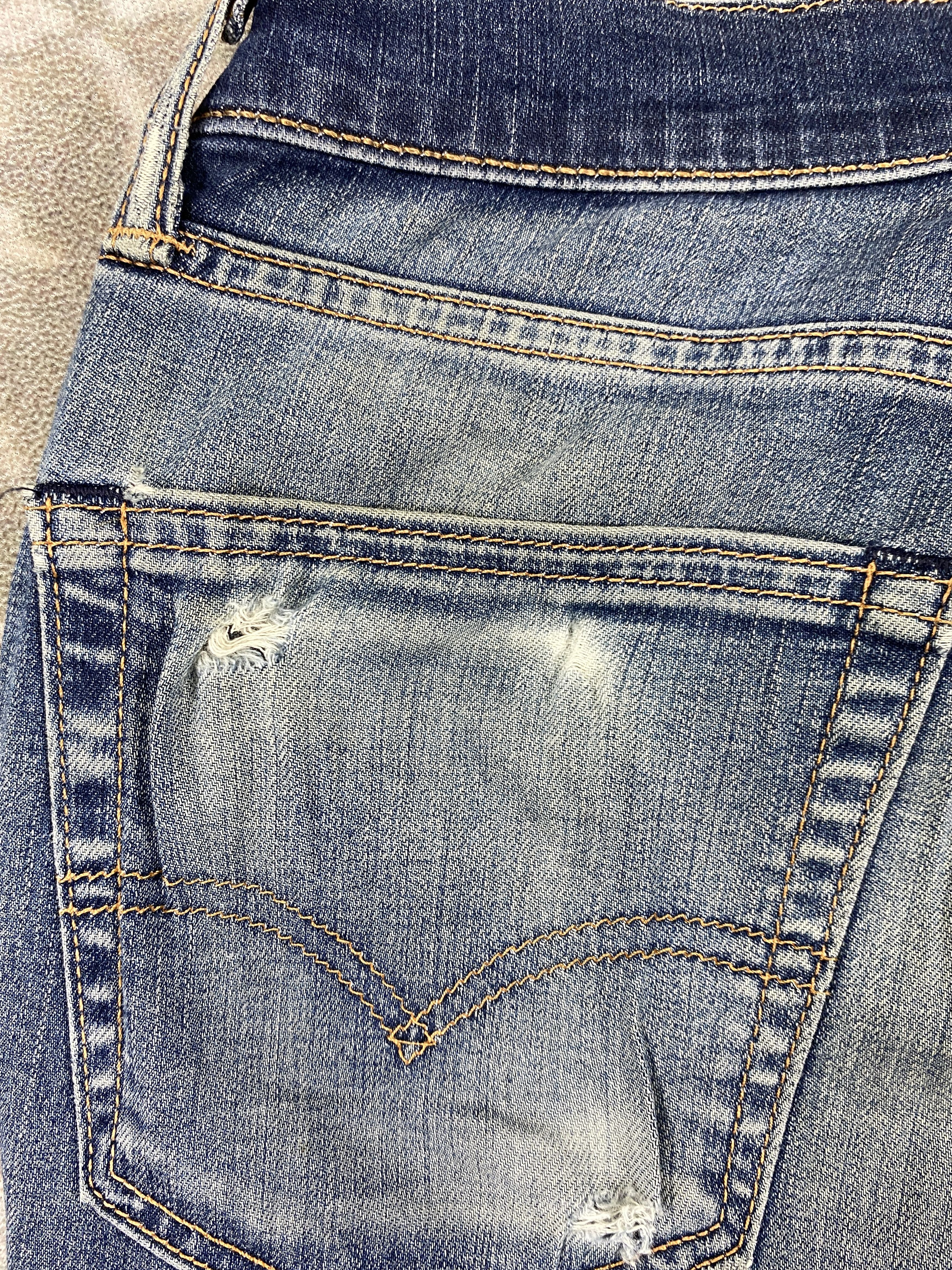 Levi's Distressed Blue Levi's 505 Jeans 30x28.5 Denim SJ194 Size US 30 / EU 46 - 14 Thumbnail