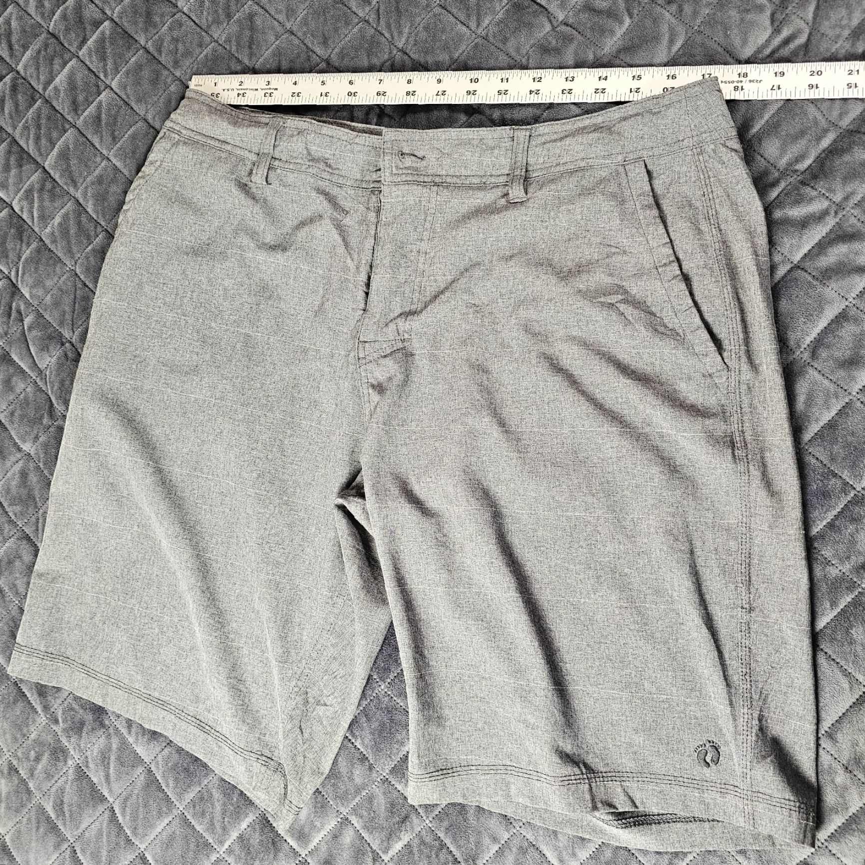 Hang Ten Hang Ten Mens Shorts Size 36 Gray Quick-Dry Stretch Bermuda Drawstring Waist Size US 36 / EU 52 - 3 Thumbnail