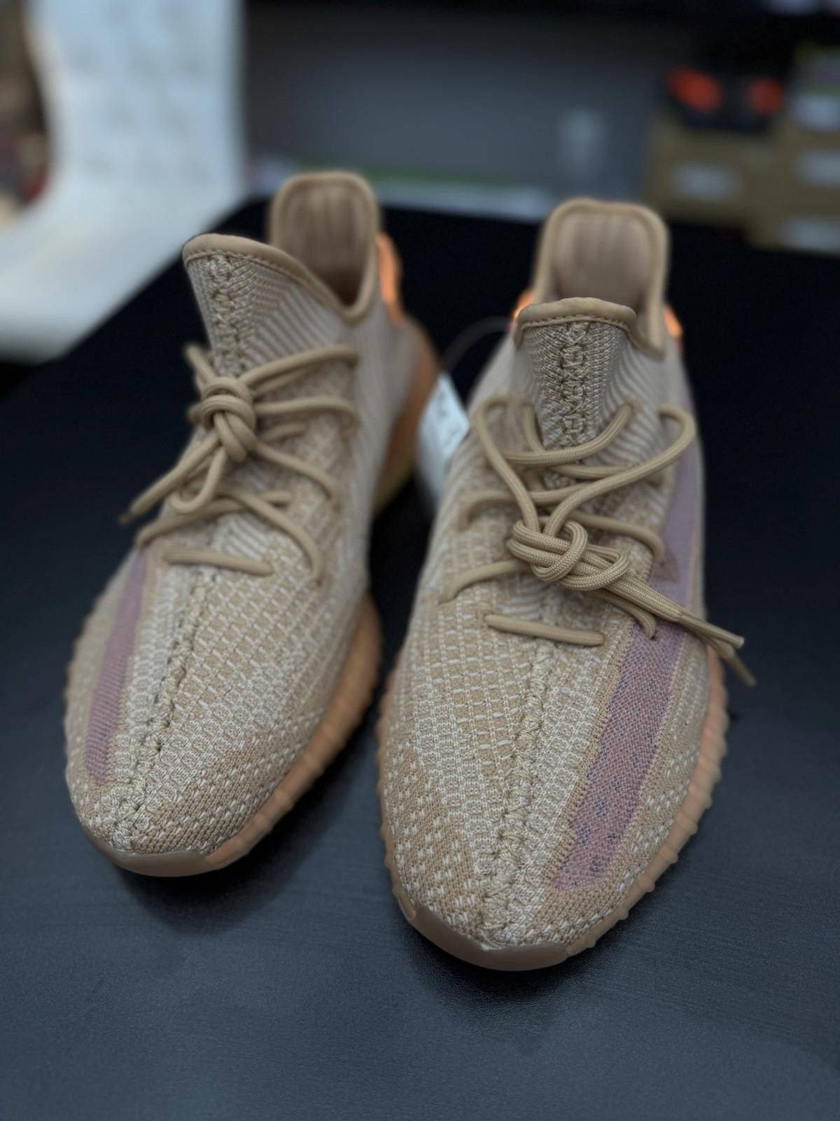 Adidas Adidas Yeezy Boost 350 V2 Clay Size 10.5 EG7490 (NO BOX) NEW Size US 10.5 / EU 43-44 - 6 Thumbnail