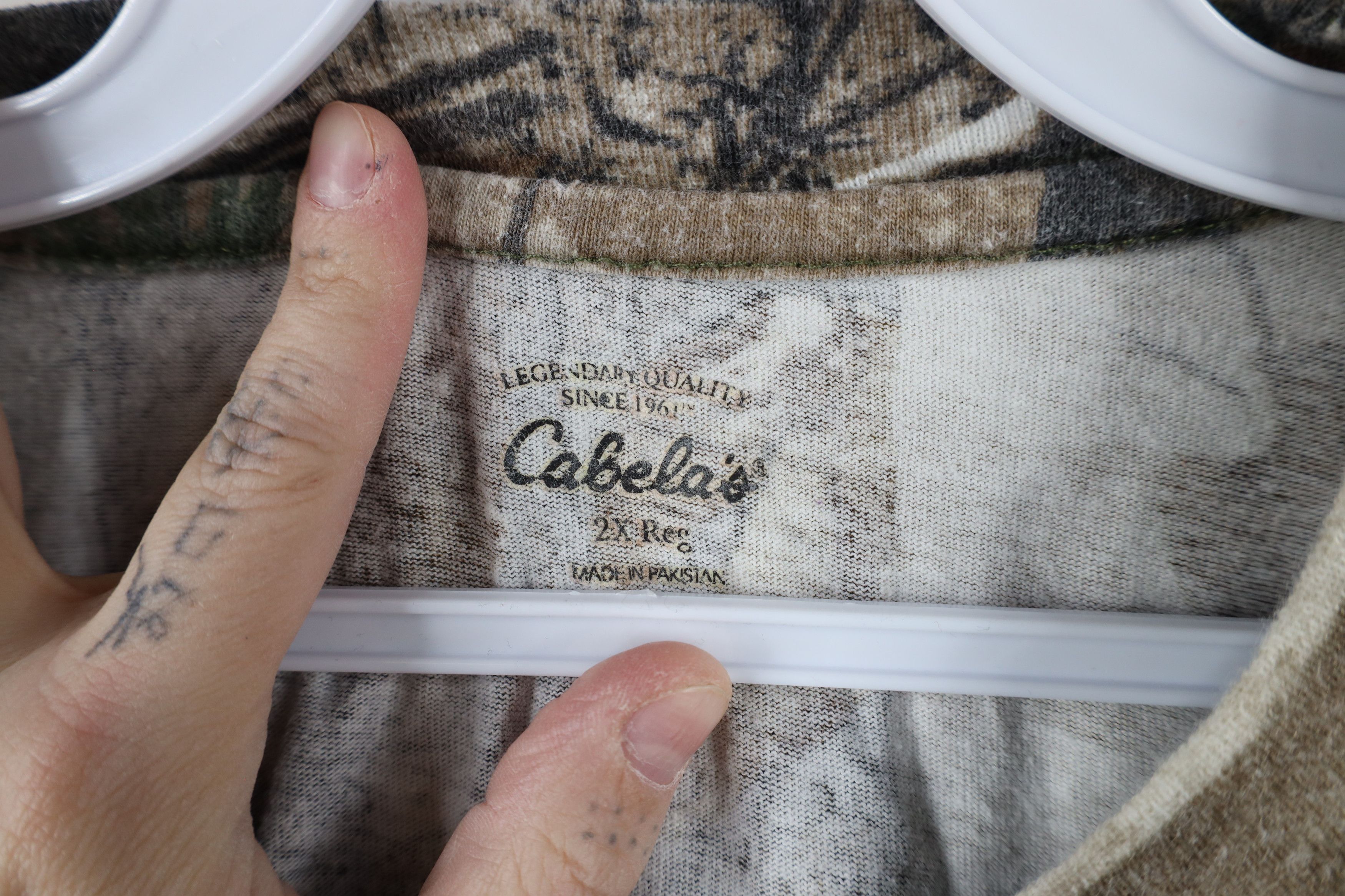 Cabelas × Vintage Vintage Y2K Cabelas Camouflage Short Sleeve Pocket T-Shirt Size US XXL / EU 58 / 5 - 7 Thumbnail