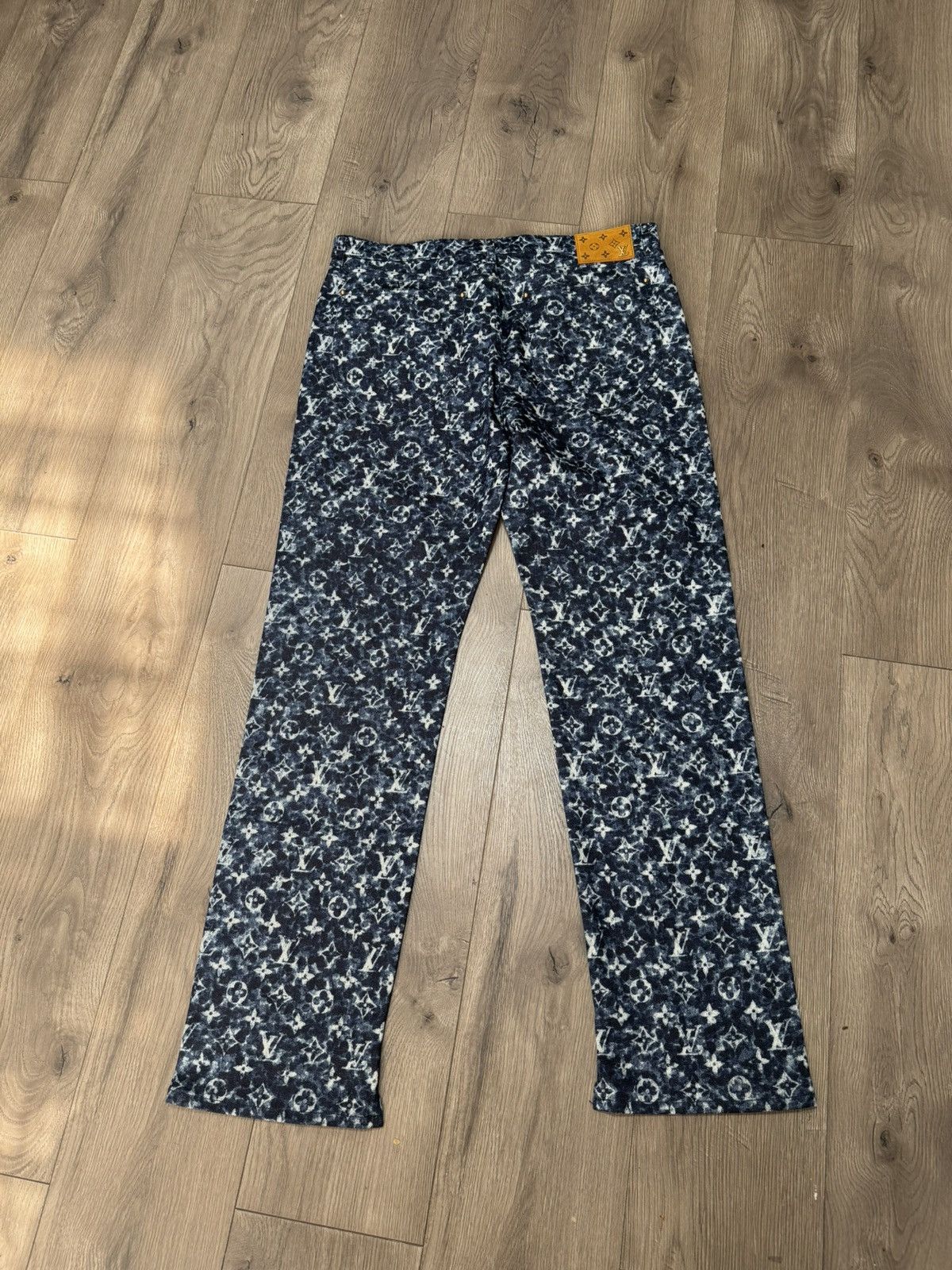 Louis Vuitton Louis Vuitton Monogram Denim Jeans Size 34 Size US 34 / EU 50 - 10 Thumbnail