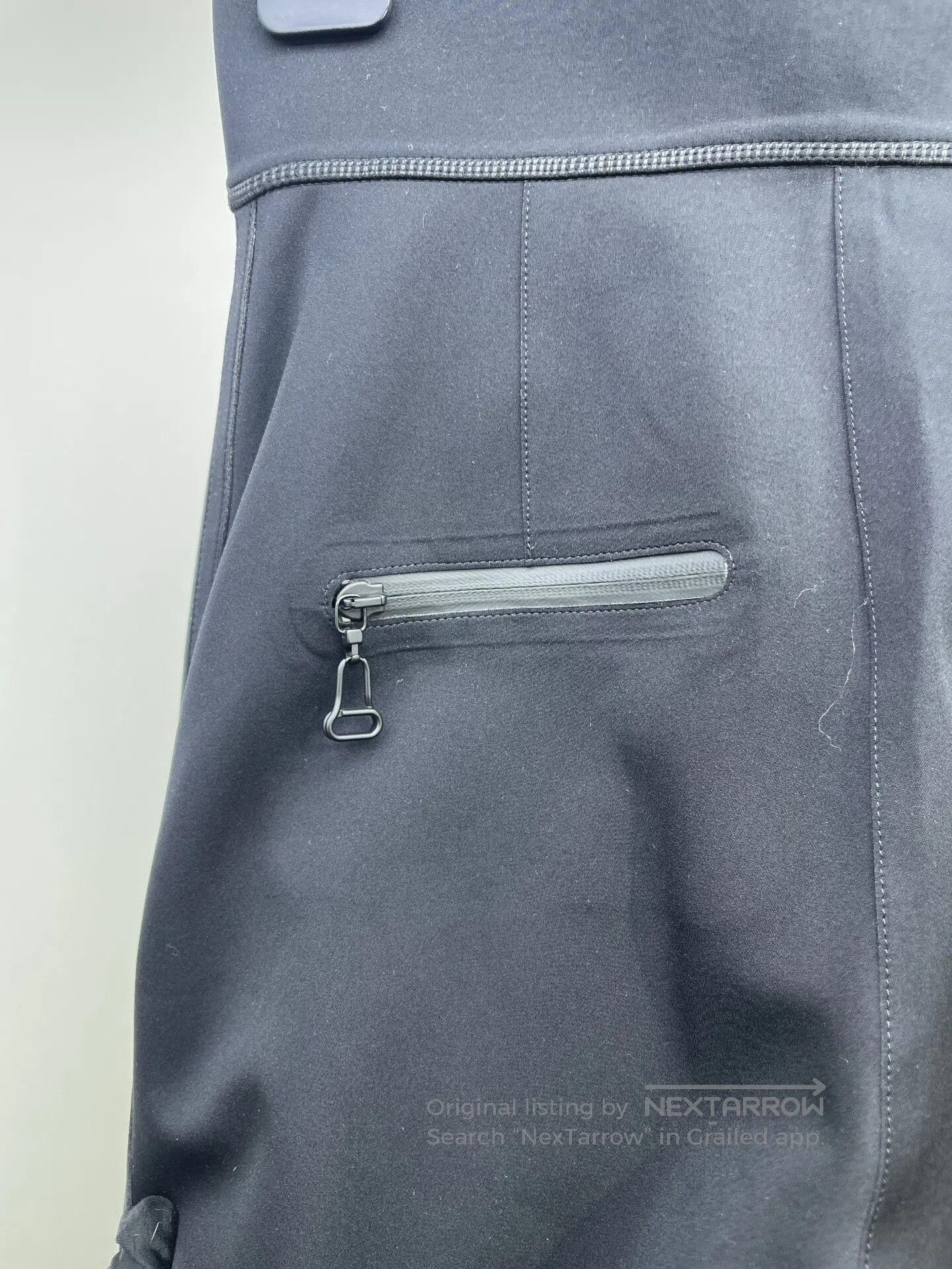 Louis Vuitton LV 25 High-Waist Yoga Pants. Size US 34 / EU 50 - 3 Thumbnail