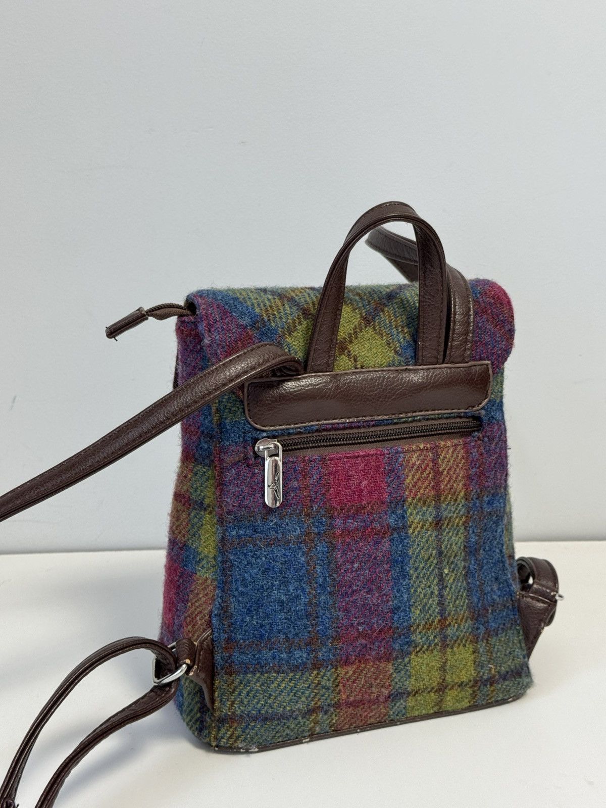 Harris Tweed AUTHENTIC HARRIS TWEED MINI BACKPACK TUMMEL GLEN APPIN Col Size ONE SIZE - 12 Thumbnail