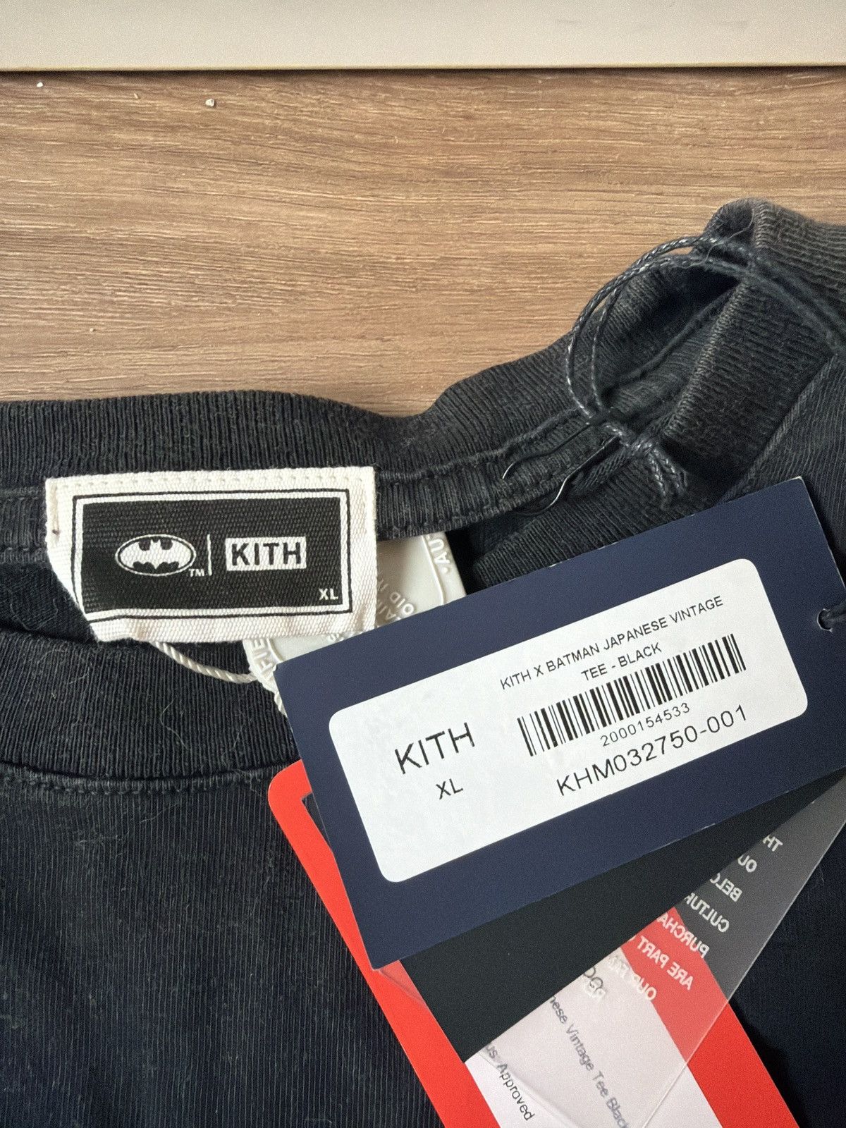 Kith New Batman Kith vintage Japanese Black Tee shirt Sz XL Size US XL / EU 56 / 4 - 3 Thumbnail