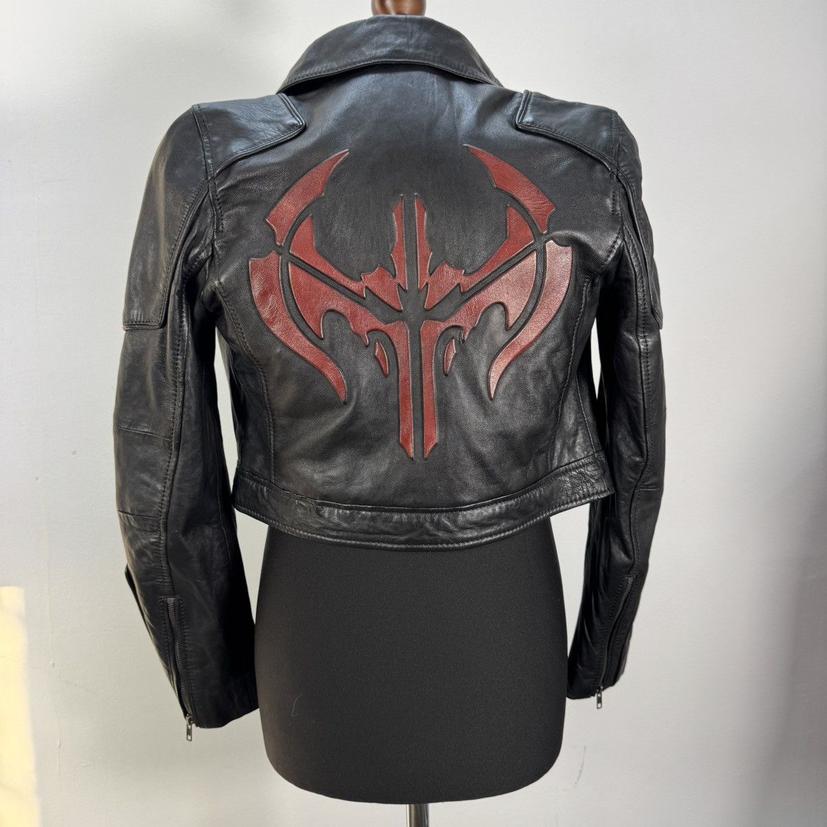 Other LEAGUE of LEGENDS EMF leather jacket Size S / US 4 / IT 40 - 1 Thumbnail