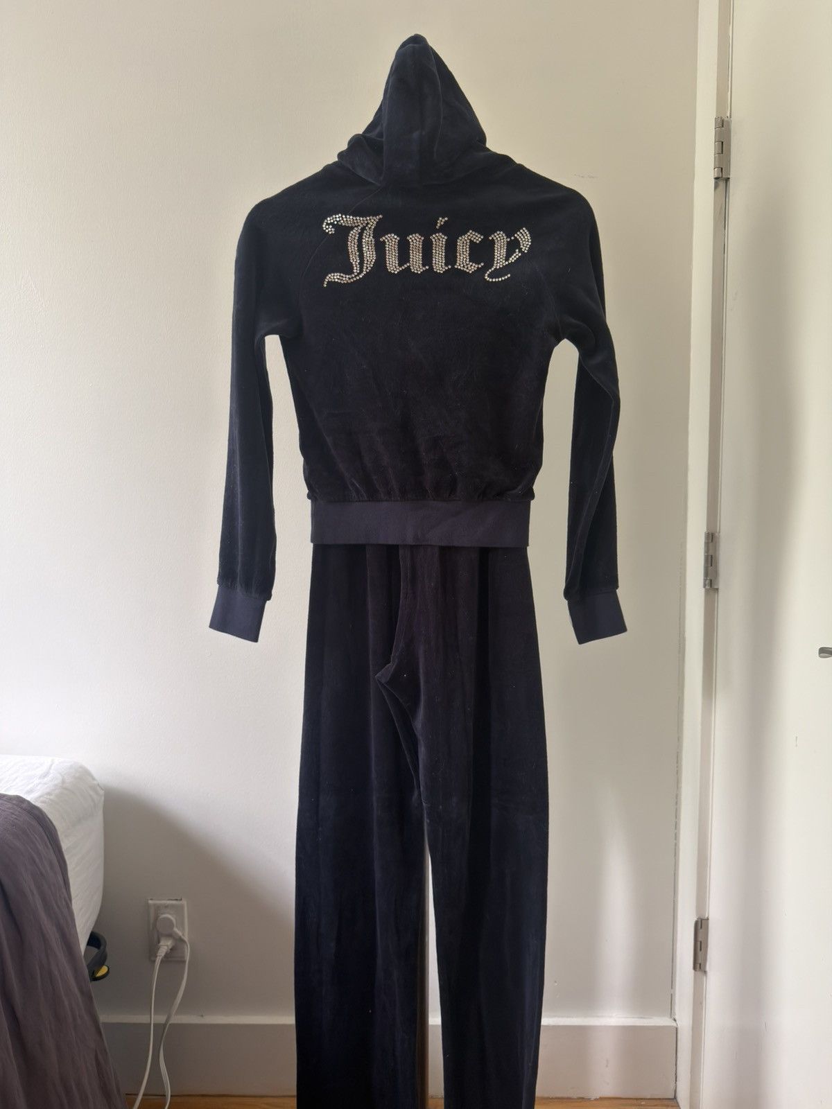 Juicy Couture × Vetements SS17 Velour Tracksuit Size S / US 4 / IT 40 - 1 Thumbnail