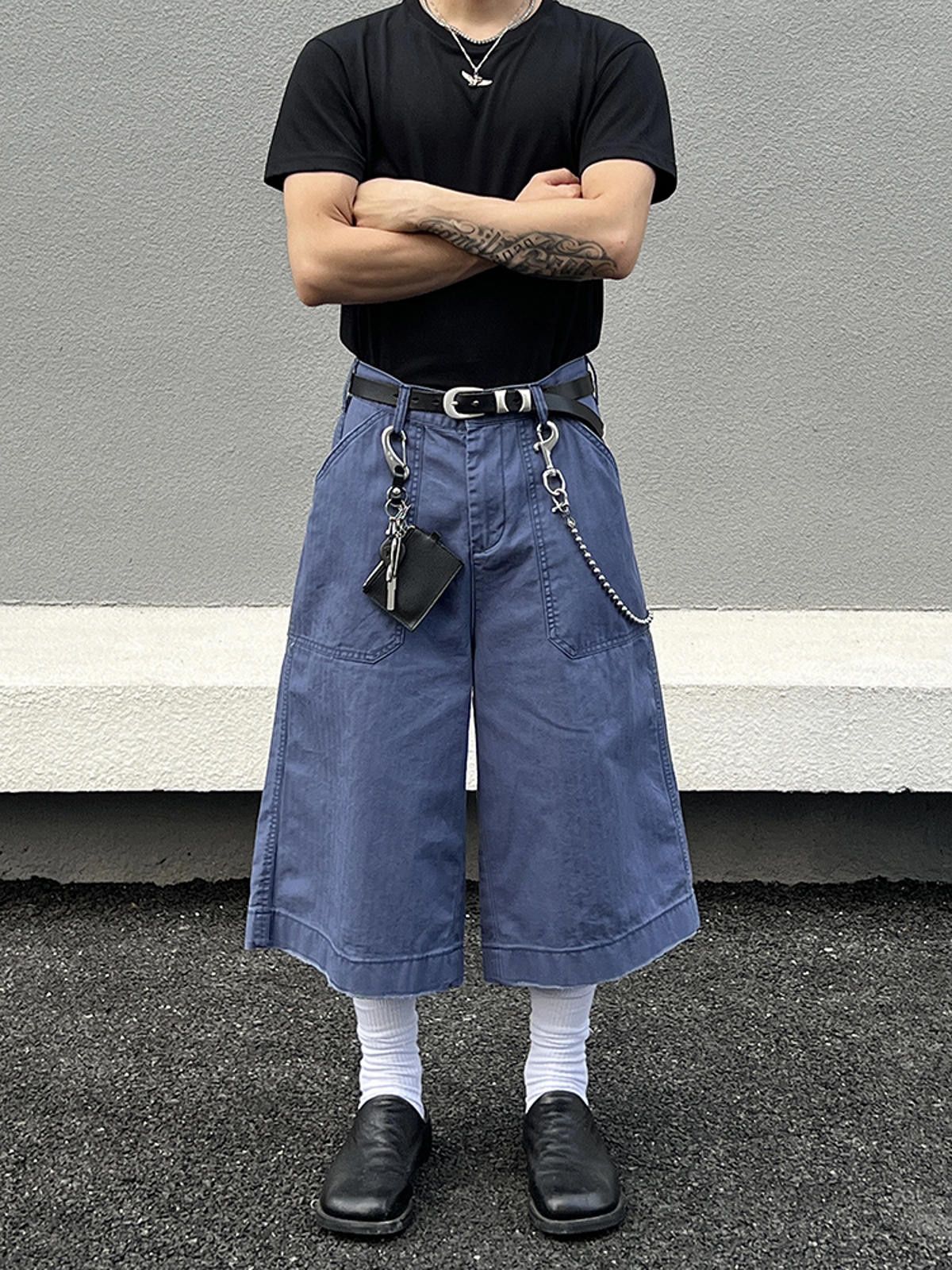 Jean × Vintage Blue Oversized Cargo Shorts Size US 32 / EU 48 - 2 Thumbnail