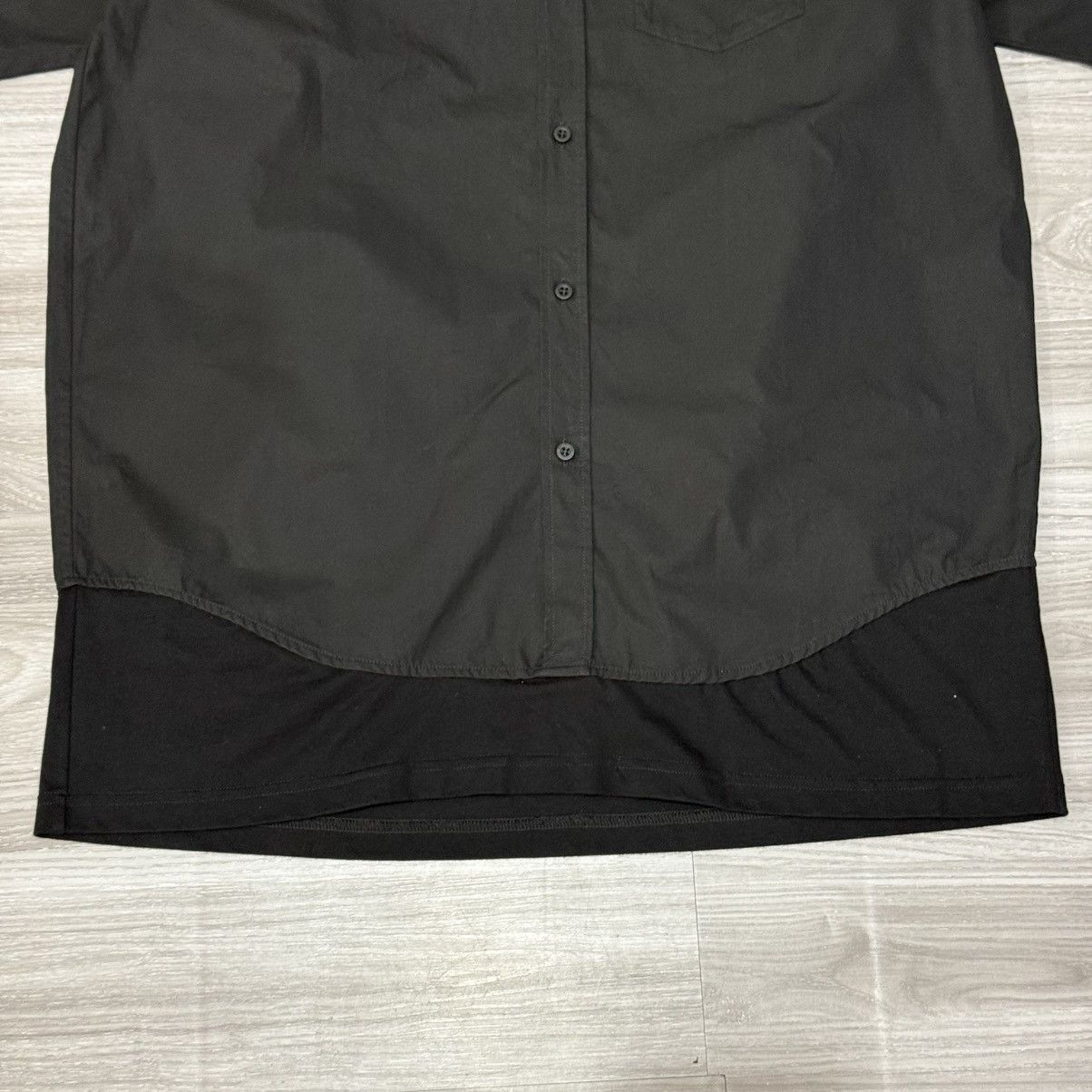 Balenciaga Balenciaga Two-layered oversized Shirt button up “BB” Logo Size US XL / EU 56 / 4 - 6 Thumbnail