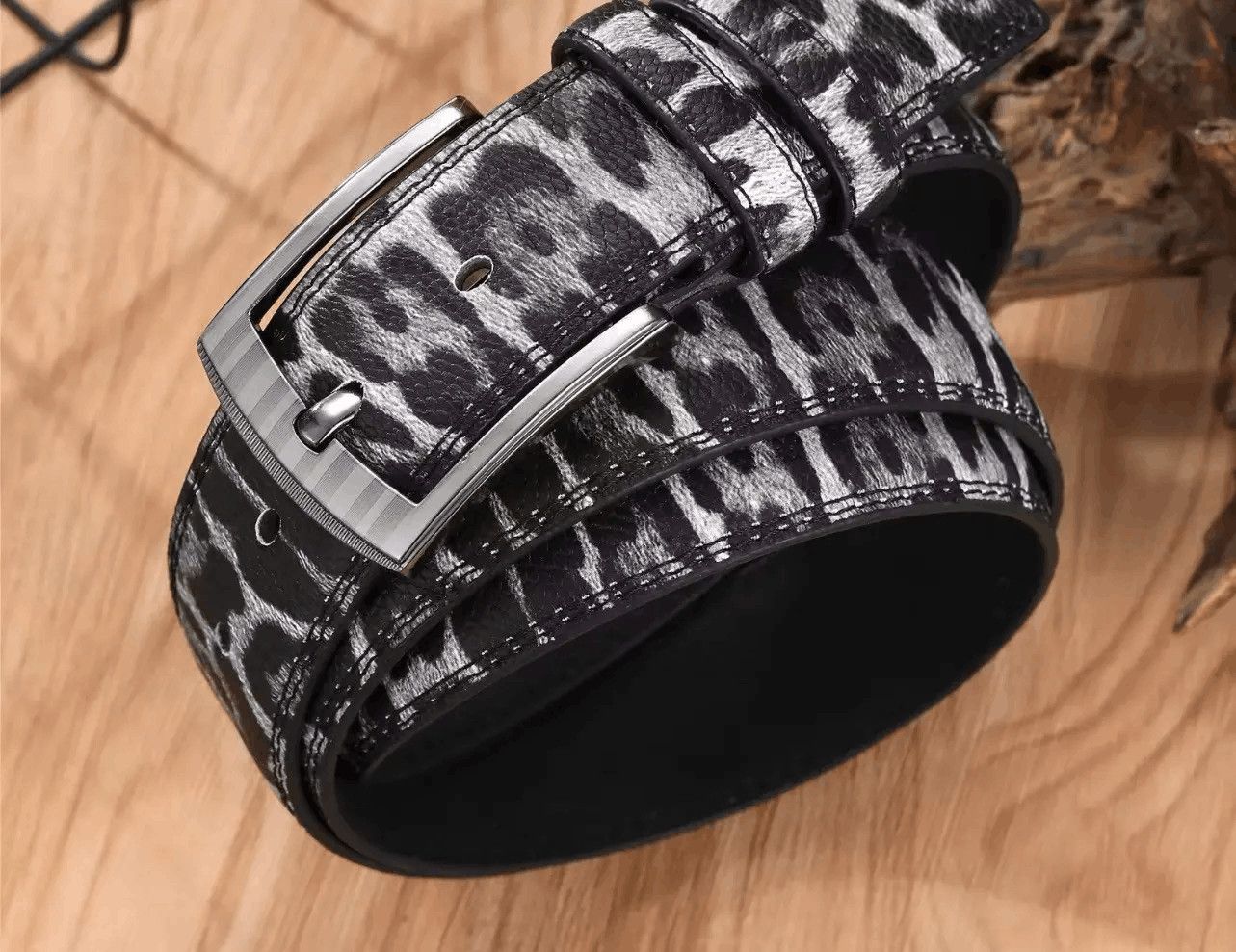 Japanese Brand Leopard Print PU Leather Belt Size ONE SIZE - 2 Thumbnail