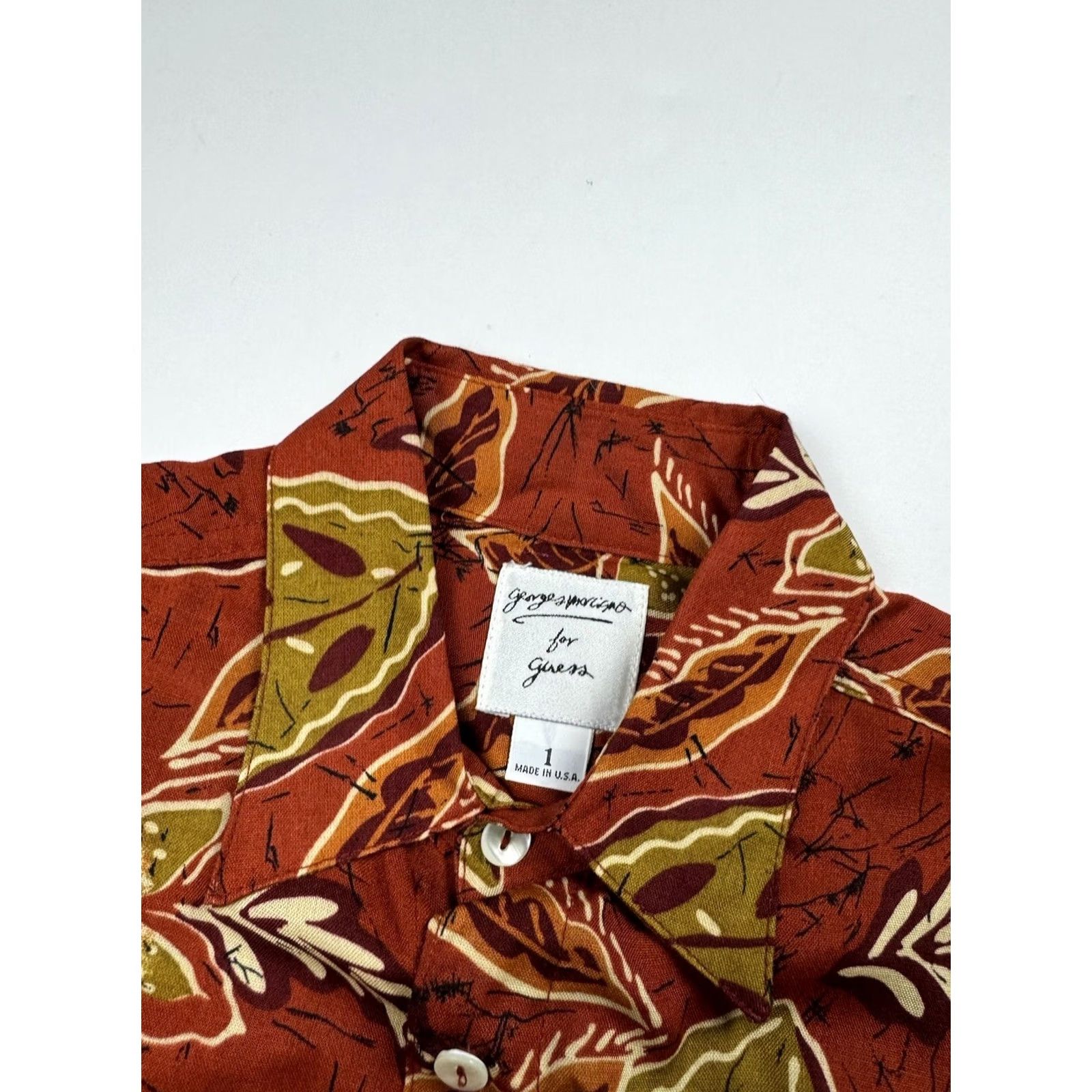 Guess VINTAGE GUESS BUTTON-UP SHIRT Women’s Size 1 Floral USA Rayon Long Sleeve Collared Size XS / US 0-2 / IT 36-38 - 3 Thumbnail