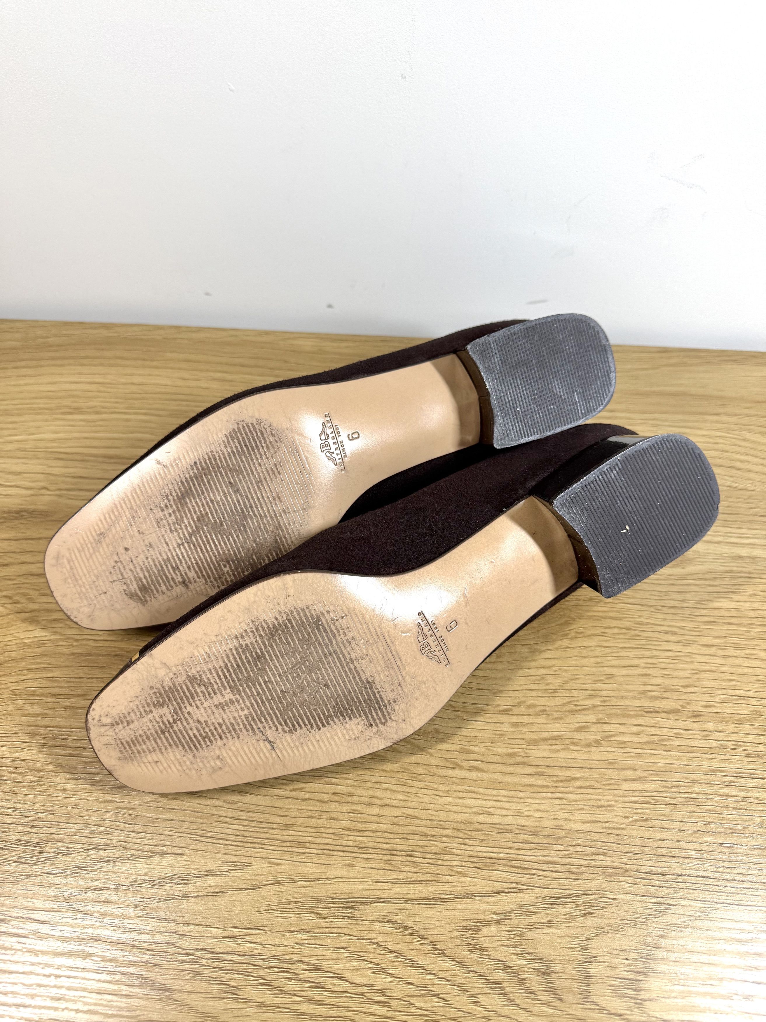 Bally Women's Vintage Bally Pumps Loafers US8/39 Size US 8 / IT 38 - 14 Thumbnail