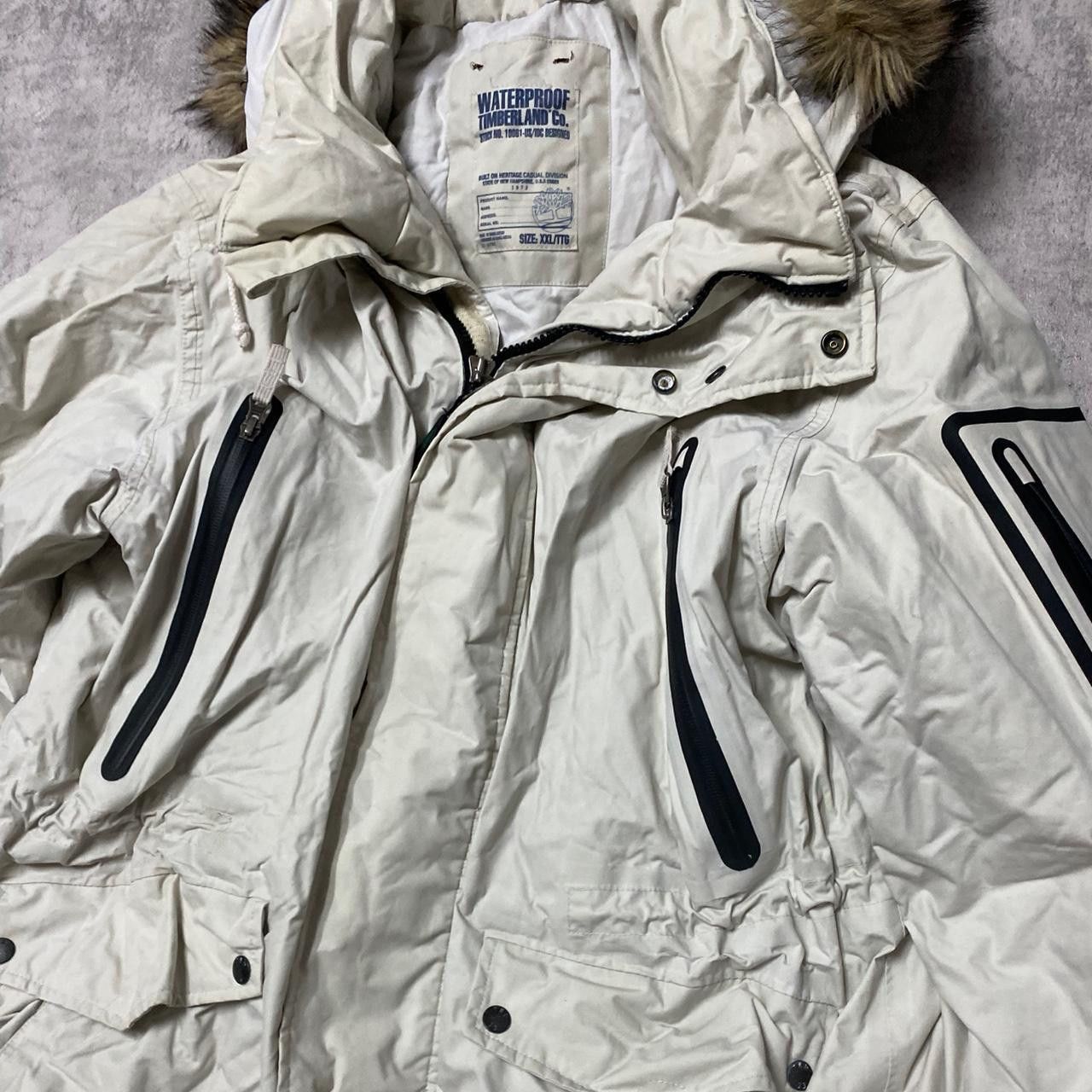 Other Cream and black streetwear-inspired puffer jacket Size US XXL / EU 58 / 5 - 2 Thumbnail