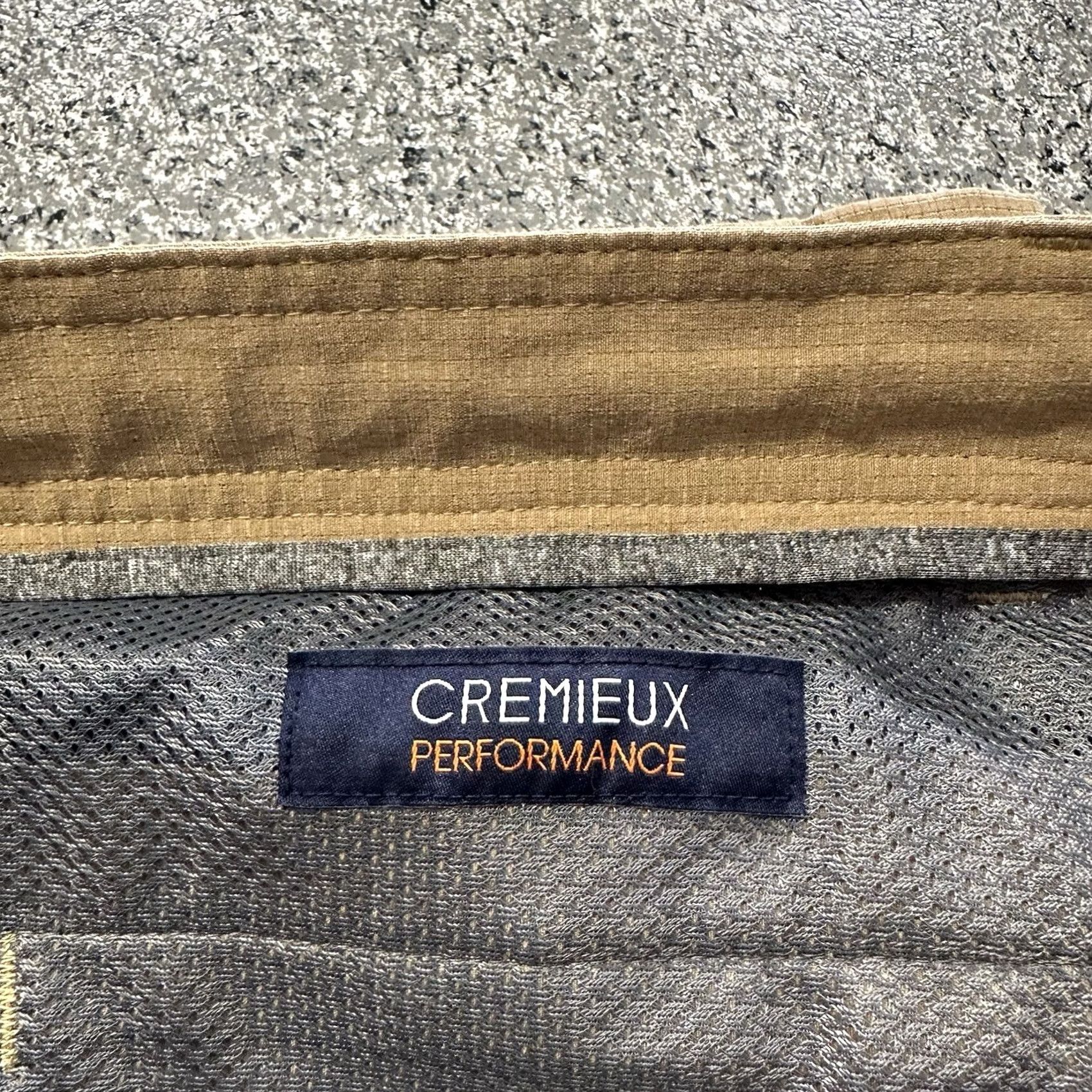 Cremieux Cremieux Shorts Mens 34 Beige Stretch 8.5” Inseam Flat Front Chino Pocket Polyester Spandex Casual, Travel, Workwear Adult Regular Mens Size US 34 / EU 50 - 3 Thumbnail