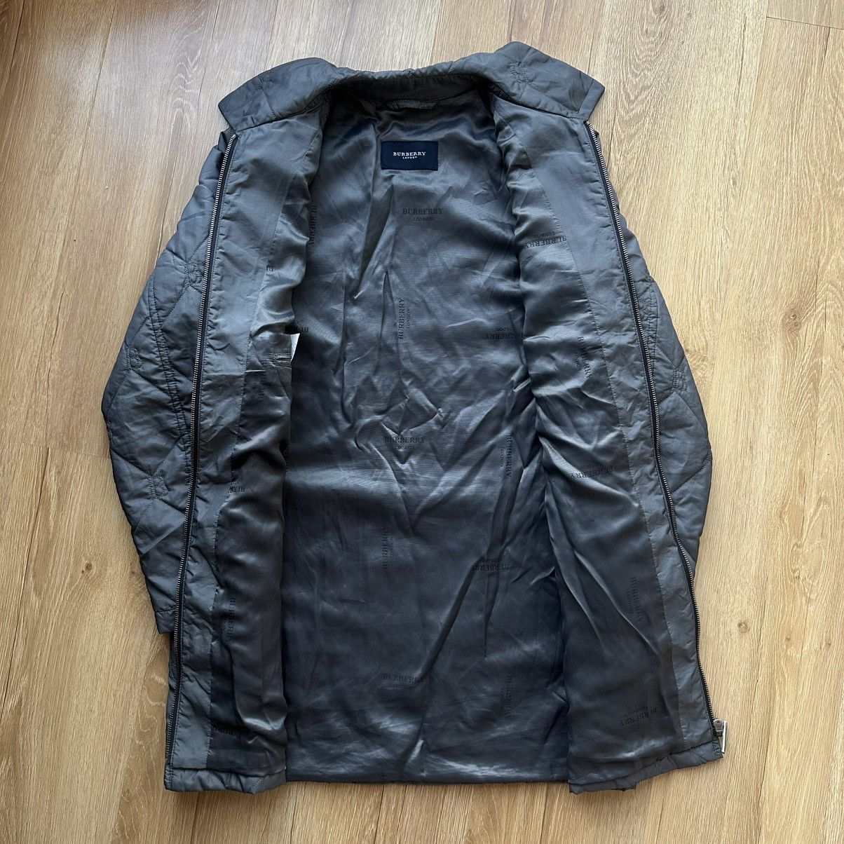 Burberry Vintage Burberry Quilted Diamond Monogram Grey Jacket Size L / US 10 / IT 46 - 6 Thumbnail