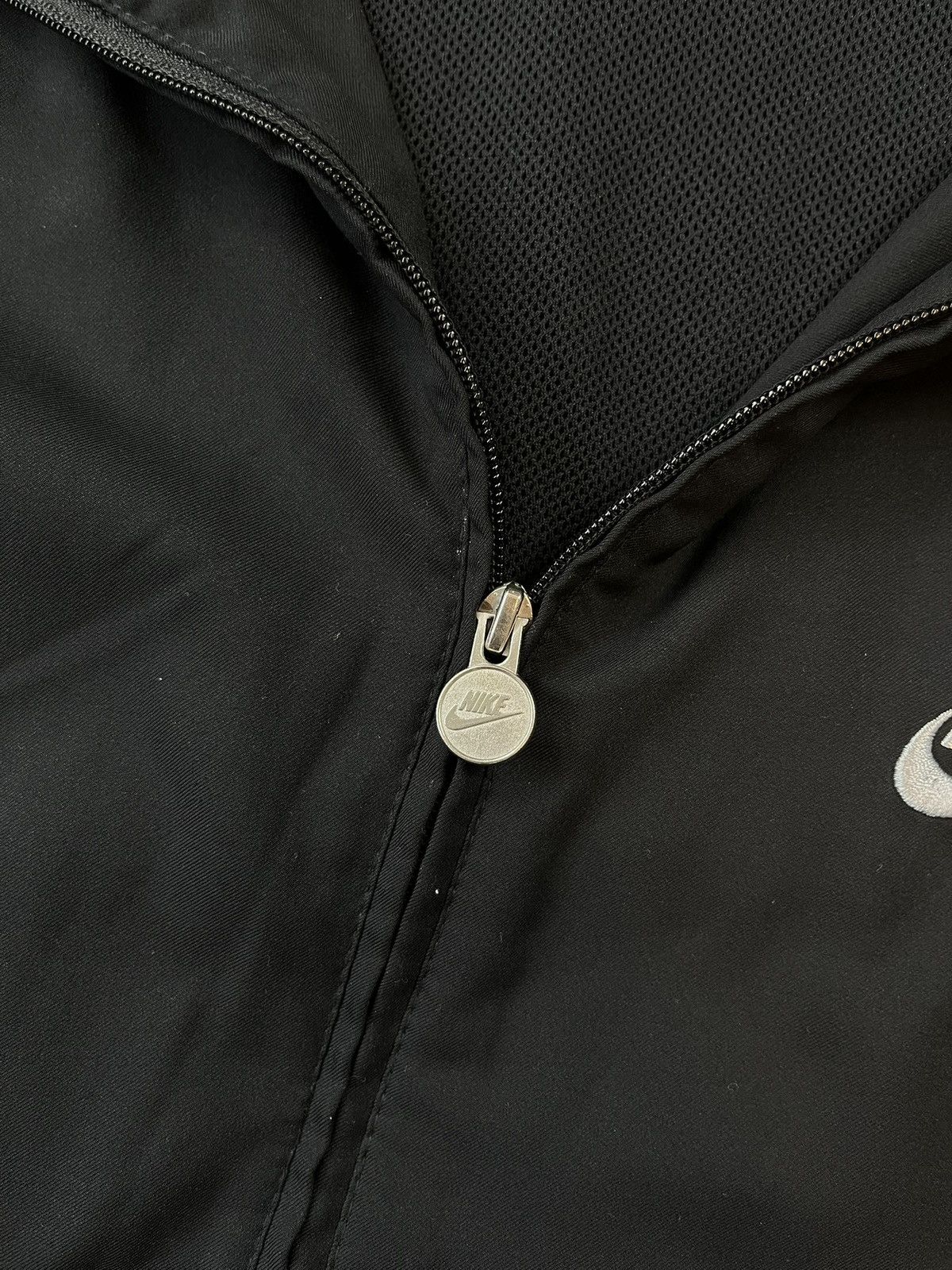 Nike × Vintage 00s Nike Retro Logo Vintage Y2K Oversized Windbreaker Jacket Size US XL / EU 56 / 4 - 4 Thumbnail
