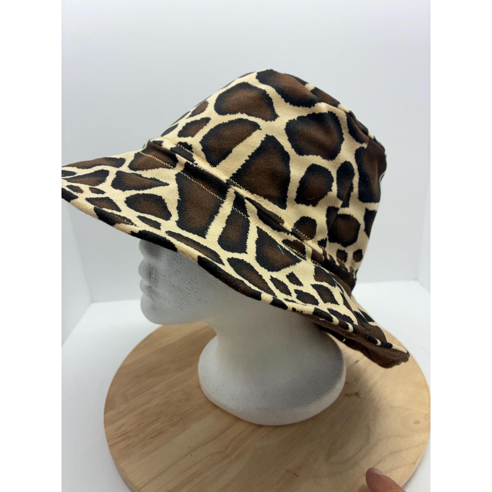 Other Giraffe Print Bucket Hat – Large – Felt Lined, Soft Size ONE SIZE - 3 Thumbnail