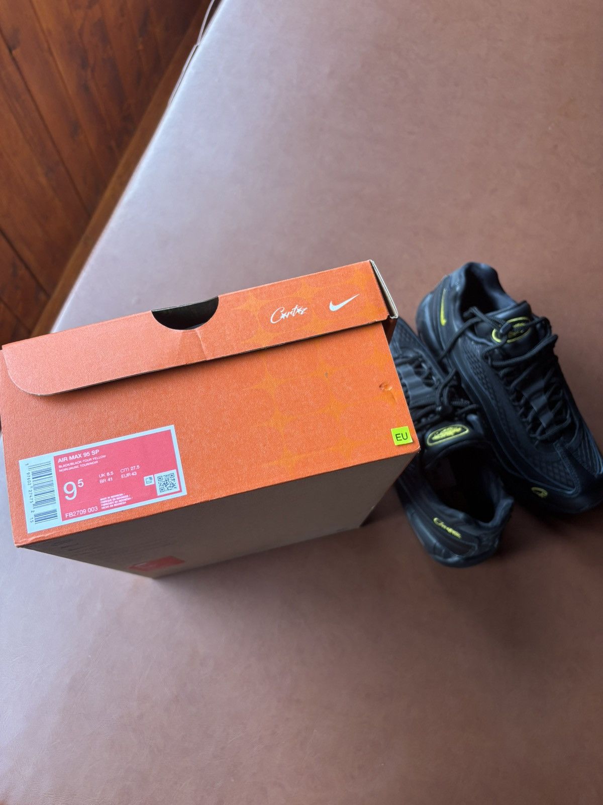 Corteiz × Nike AIR MAX 95 Honeyblack Size US 9.5 / EU 42-43 - 7 Thumbnail