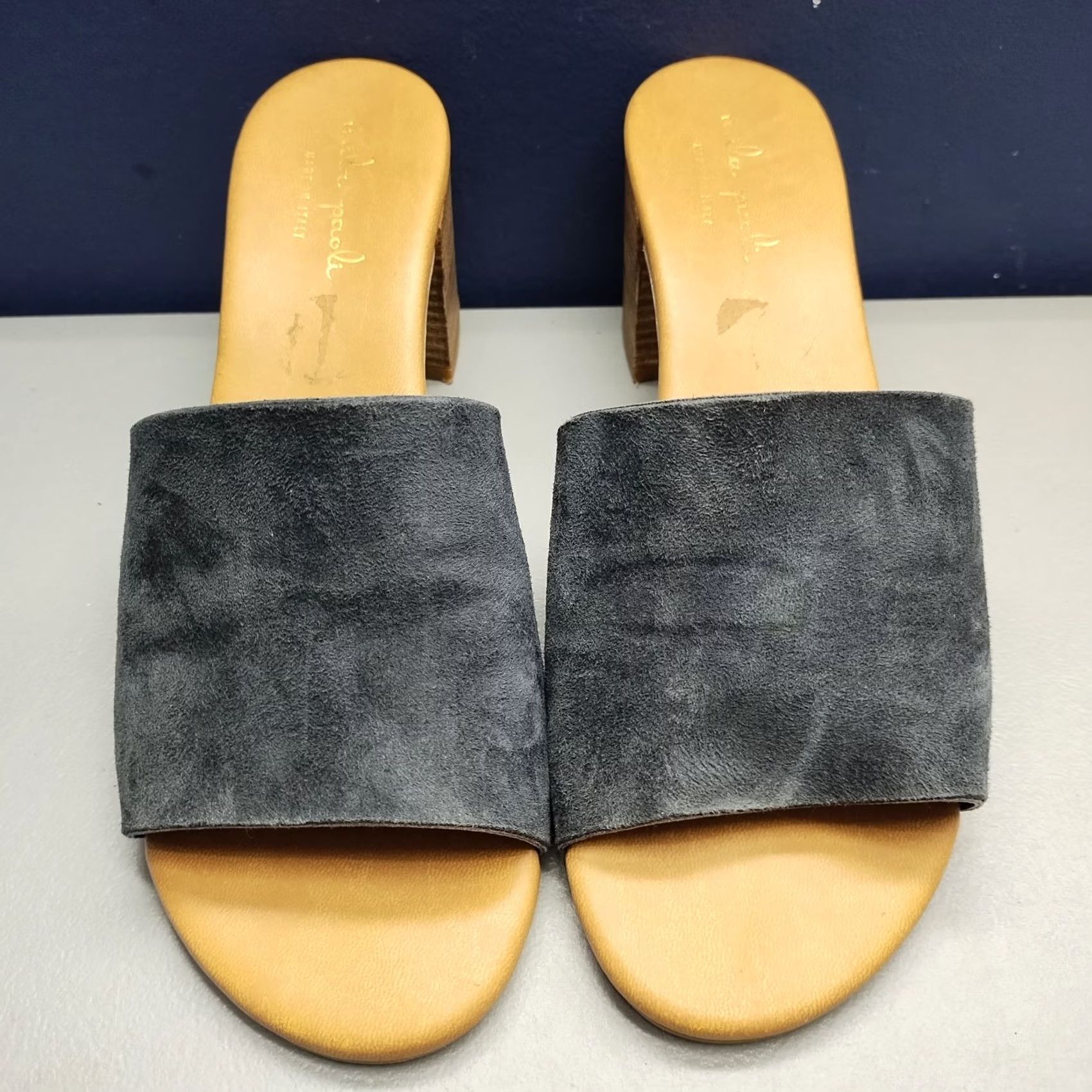 Vintage Mila Paoli Slide Sandals Womens US Size 8 Tan Navy Block Heel Comfort Slip On Size Womens 8 Tan Navy Slide Sandals Size US 8 / IT 38 - 2 Thumbnail