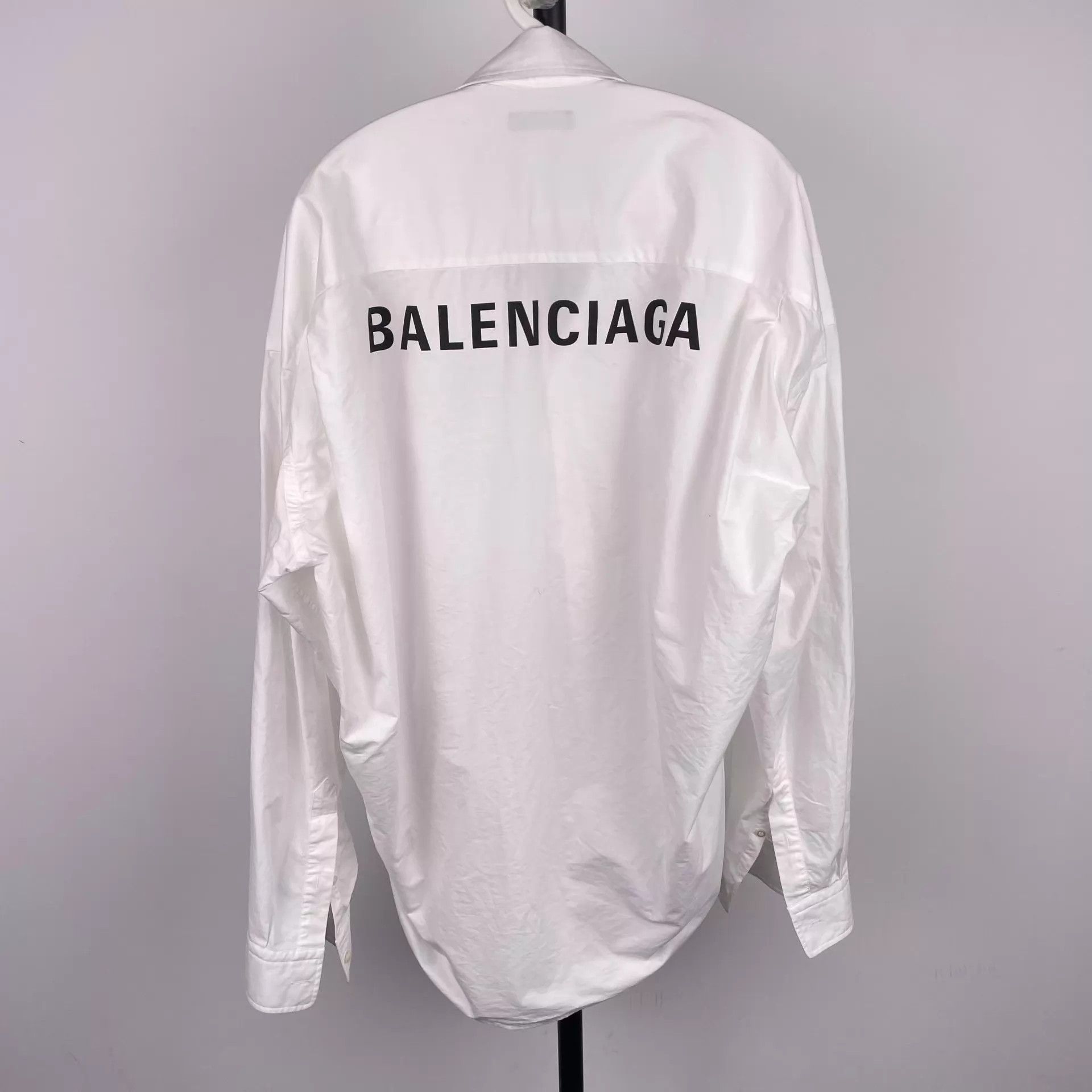 Balenciaga Balenciaga White Shirt 34 260428LXBHL06 Size XS / US 0-2 / IT 36-38 - 1 Thumbnail