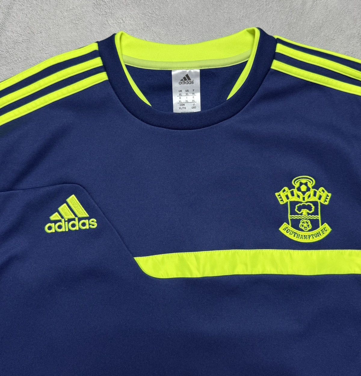 Adidas Southampton 2013 2014 Football Soccer Top Sweatshirt Adidas Size US XL / EU 56 / 4 - 7 Thumbnail
