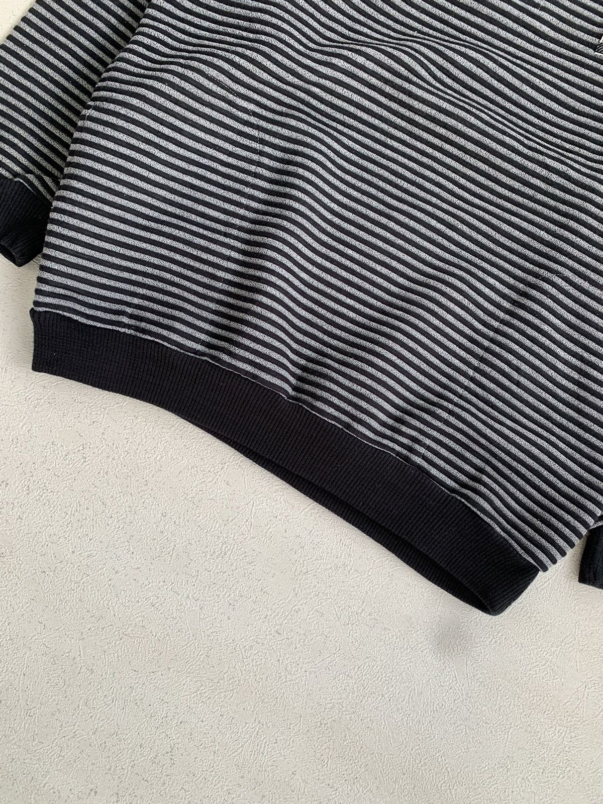 Le Grande Bleu (L.G.B.) Y2K JLC CLUB STRIPE JAPANESE SWEATSHIRT IFSIX LGB STYLE Size US L / EU 52-54 / 3 - 7 Thumbnail