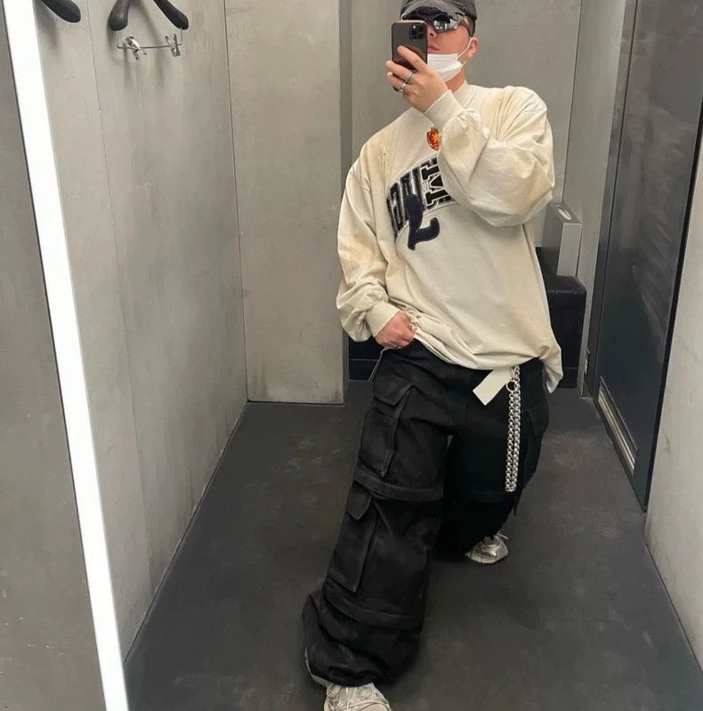 Balenciaga Balenciaga SS23 Mud Dye Manchester United Dirt Do Old Wash Size US L / EU 52-54 / 3 - 2 Thumbnail
