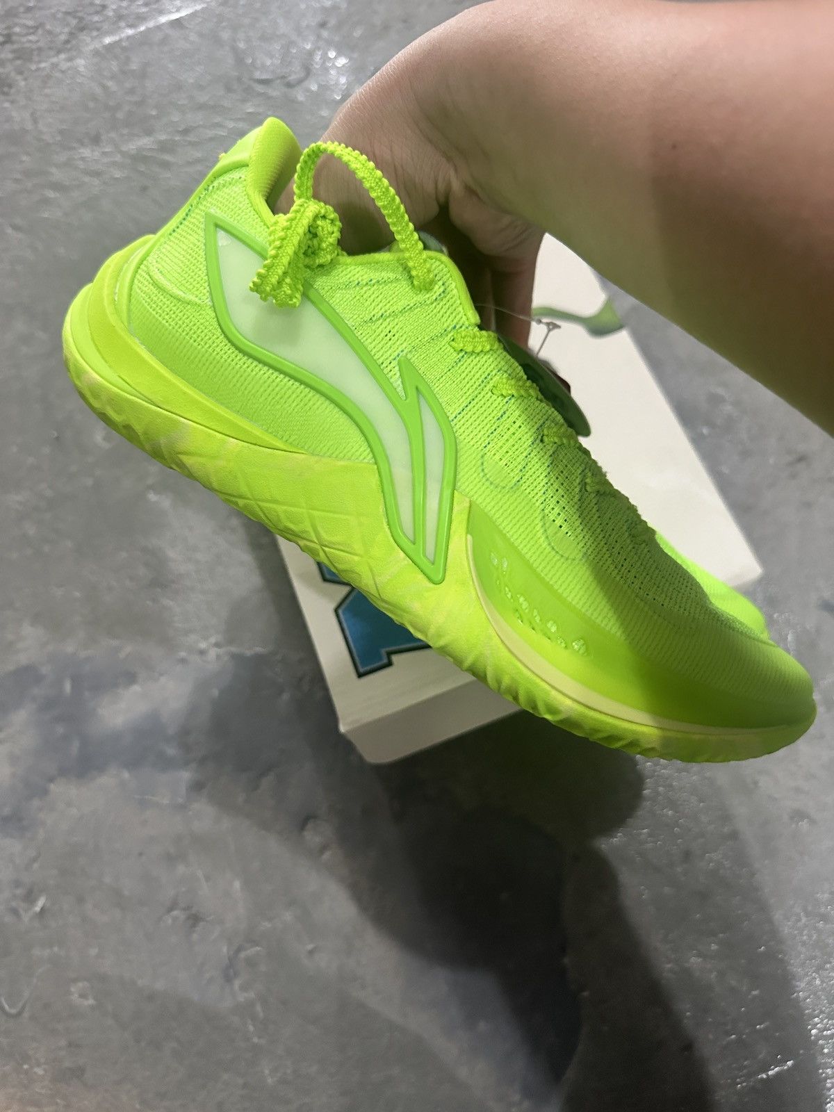 Li-Ning LI NING Speed of sound 14 Disney co-branded Size US 10.5 / EU 43-44 - 6 Thumbnail
