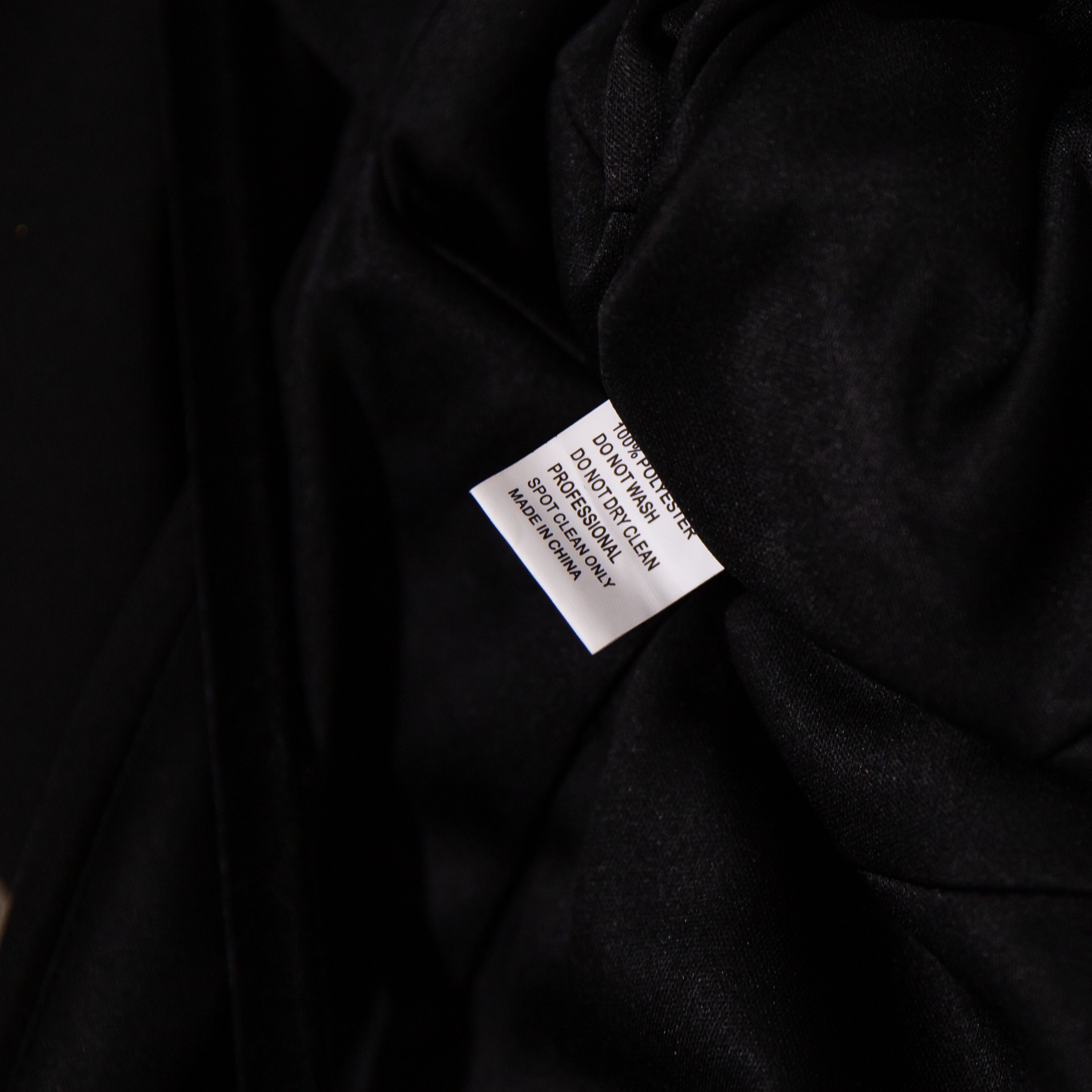 Mac Duggal Mac Duggal Black Classic Sleeveless V Neck Size M / US 6-8 / IT 42-44 - 3 Thumbnail