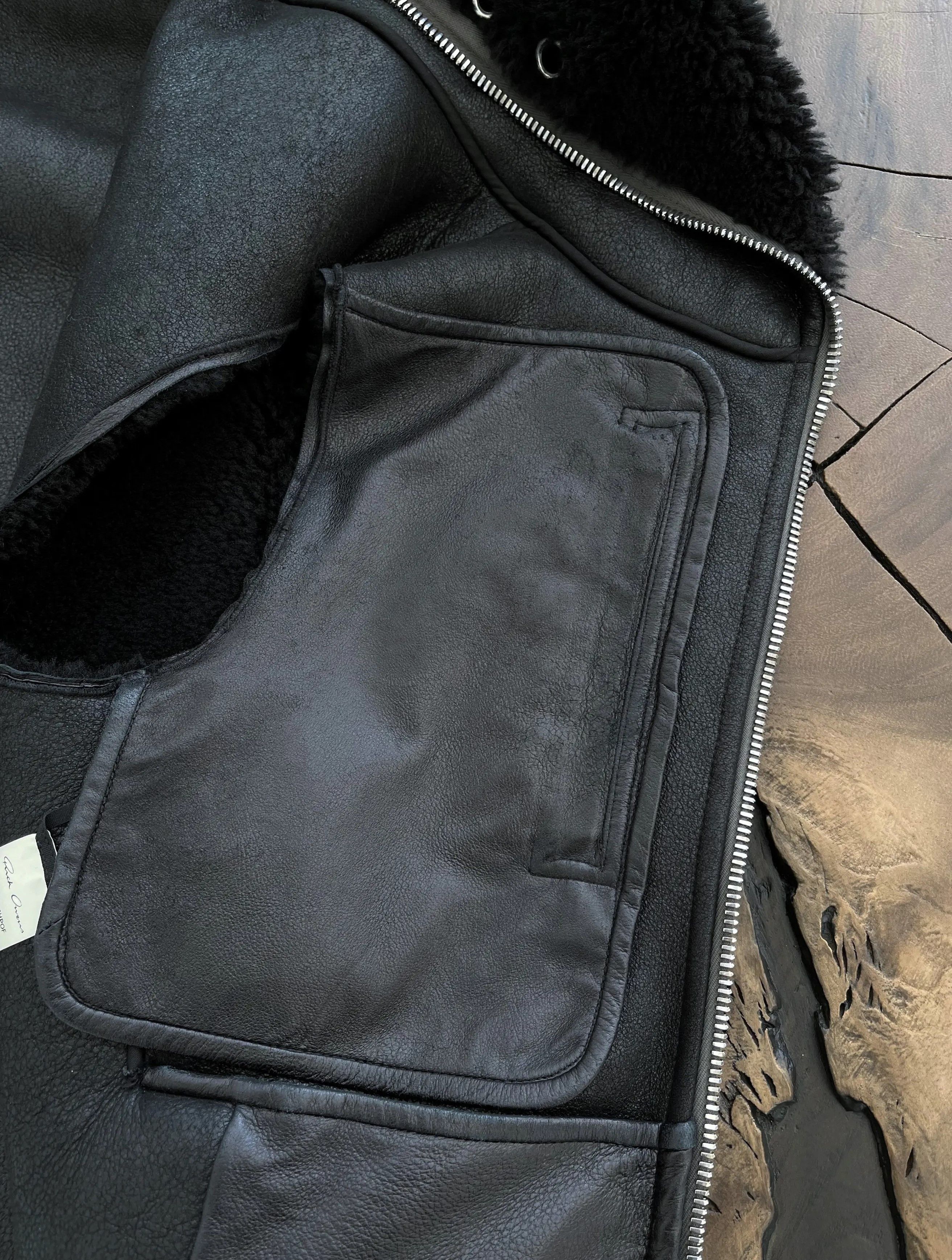Rick Owens EU46 Lamb Shearling Runway Gimp Leather Vest FW22 Strobe Size US S / EU 44-46 / 1 - 13 Thumbnail