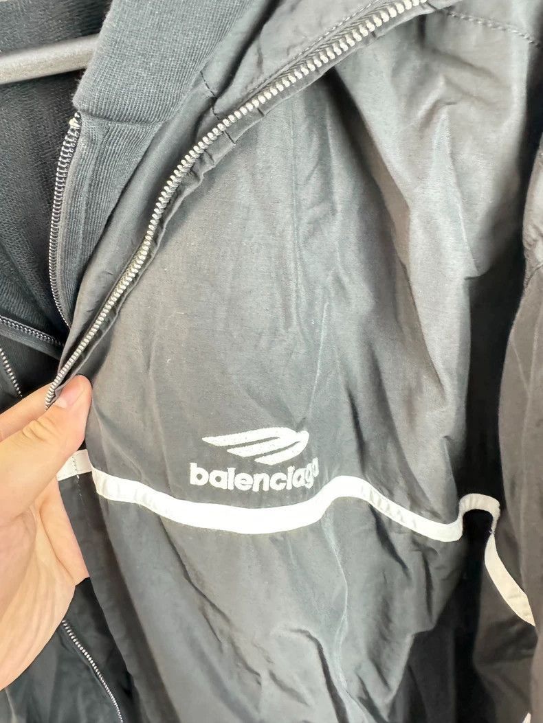 Balenciaga balenciaga faux layered hoodie jacket Size US XL / EU 56 / 4 - 3 Thumbnail