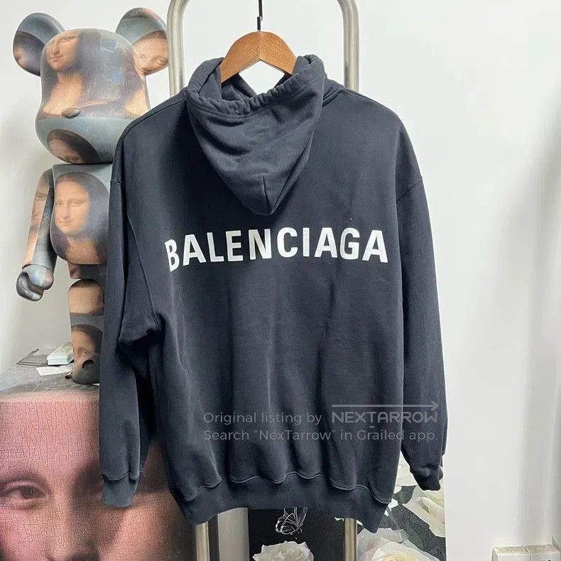 Balenciaga Balenciaga Back Logo Hoodie. Size US S / EU 44-46 / 1 - 2 Thumbnail