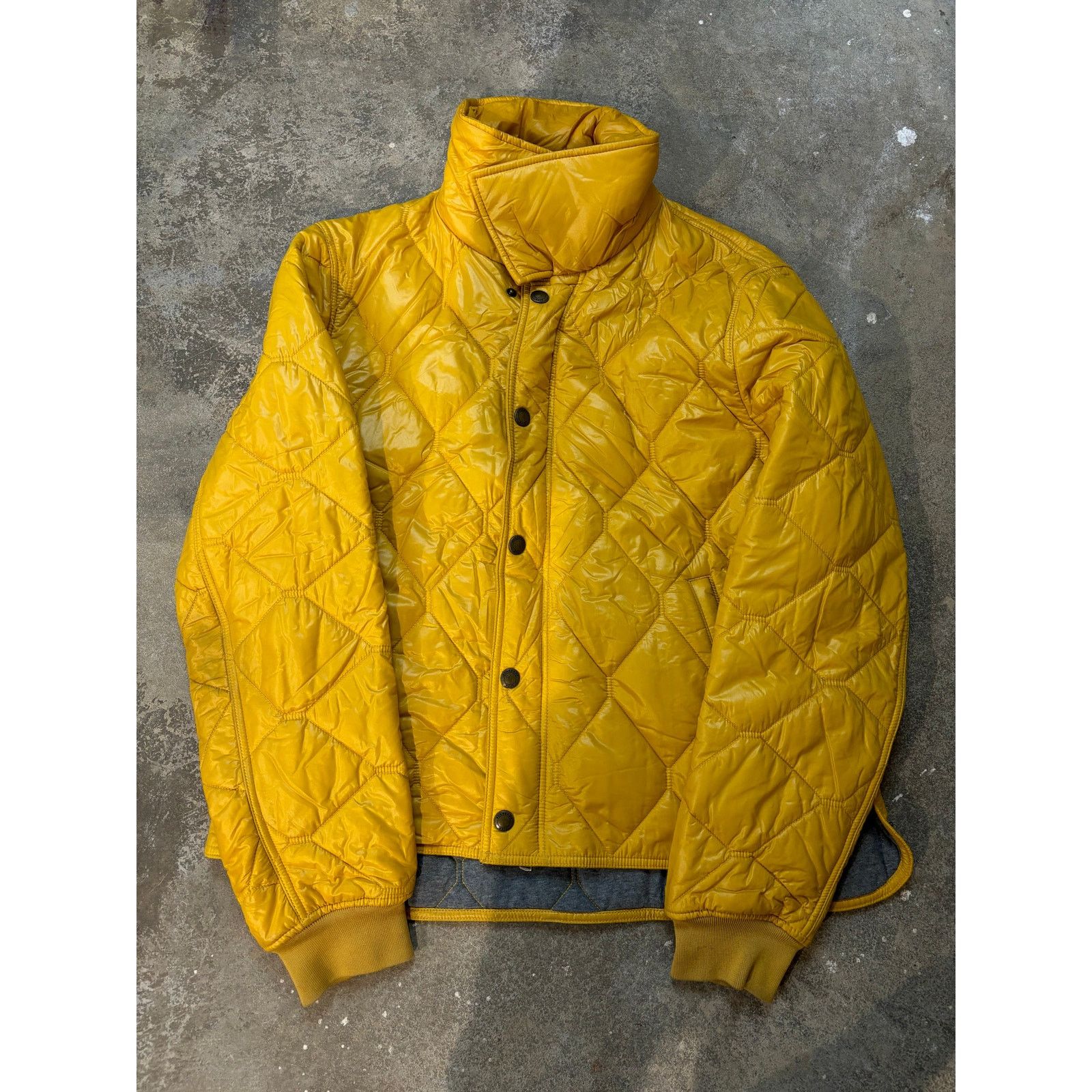Burberry Burberry Light Jacket Yellow Used XL Size US XL / EU 56 / 4 - 1 Thumbnail