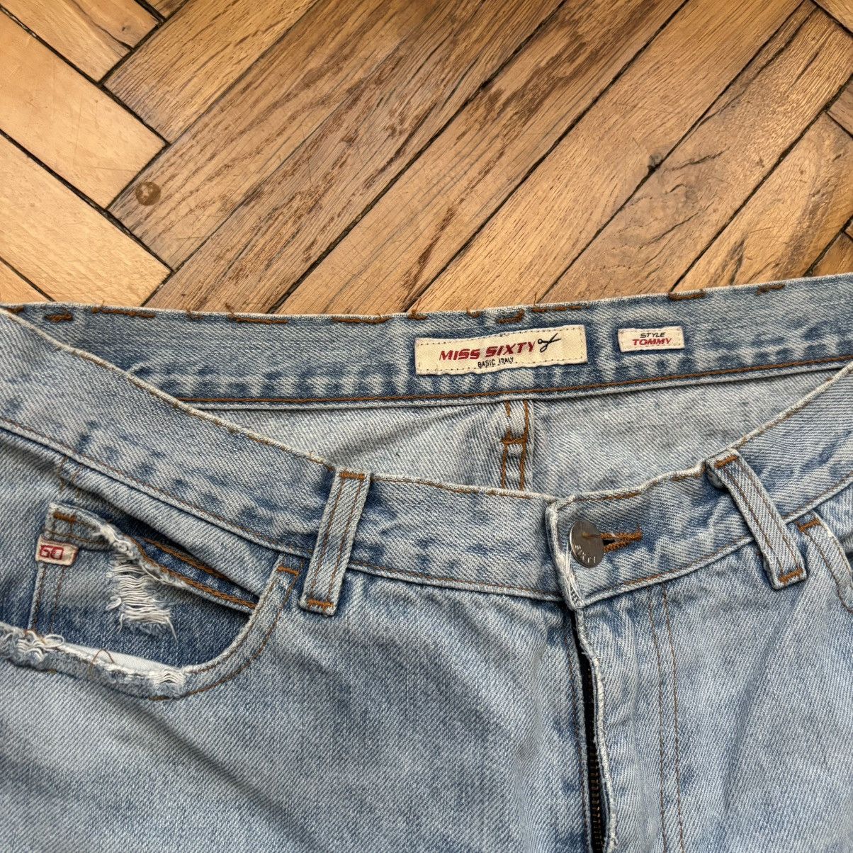 Le Grande Bleu (L.G.B.) × Miss Sixty Vintage Y2K Distressed Miss Sixty Flared Jeans Size 30" / US 8 / IT 44 - 8 Thumbnail