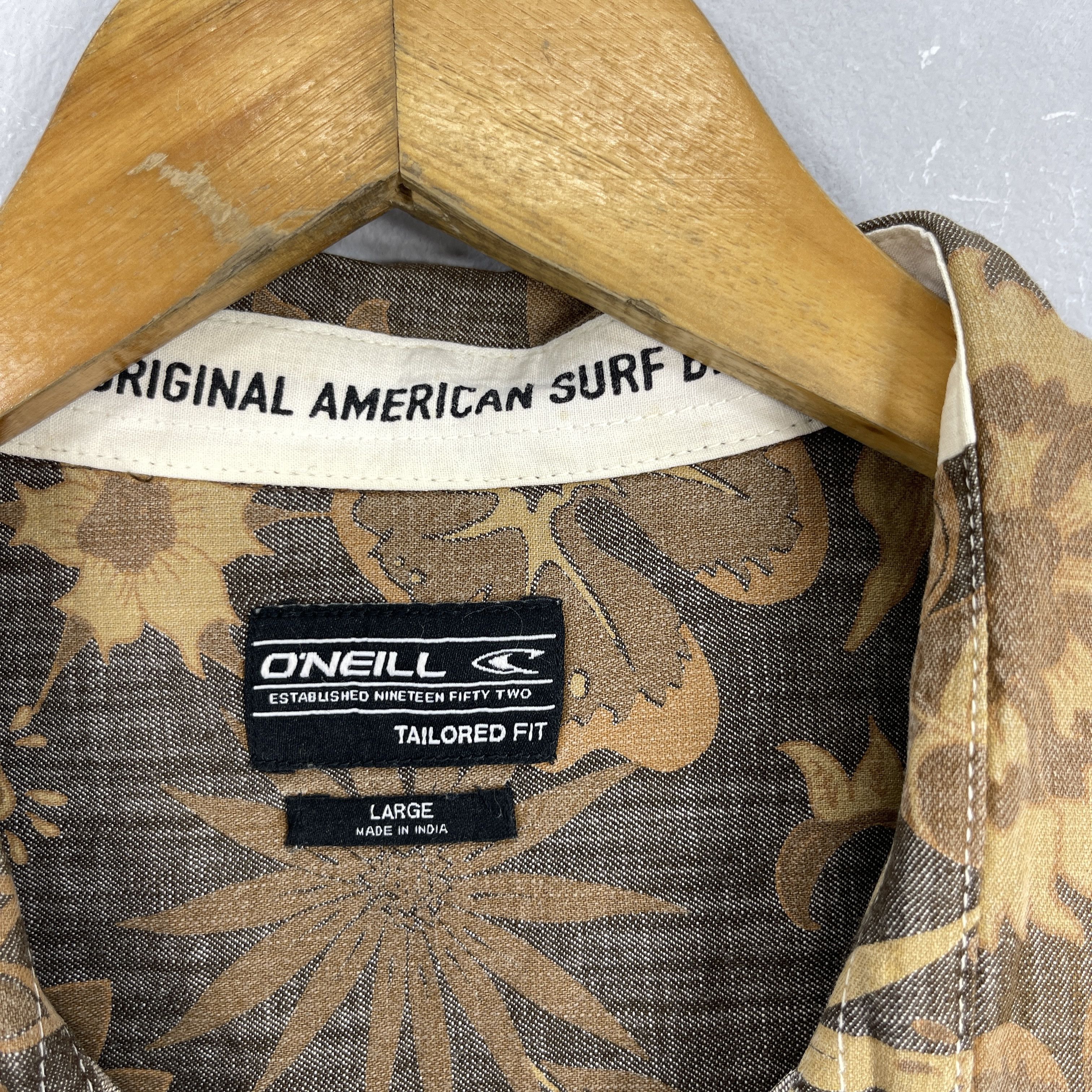 O'Neill Vintage O'Neill Floral Motive Printed Hawaiian Shirt Size US M / EU 48-50 / 2 - 5 Thumbnail