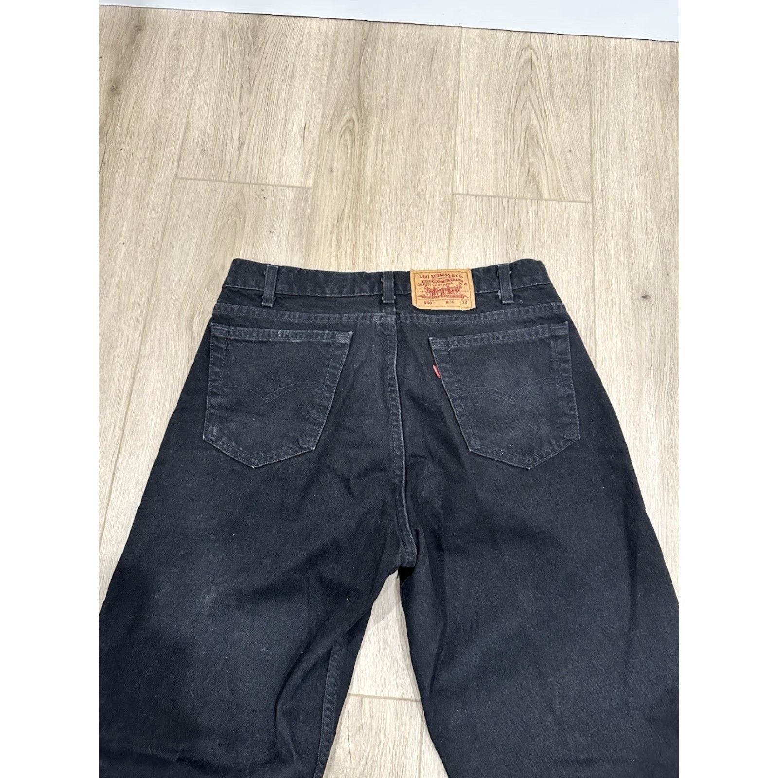 Levi's VINTAGE Levi's 550 Jeans Mens 34x34 Black Denim Cotton Straight Relaxed Made USA Size US 34 / EU 50 - 4 Thumbnail