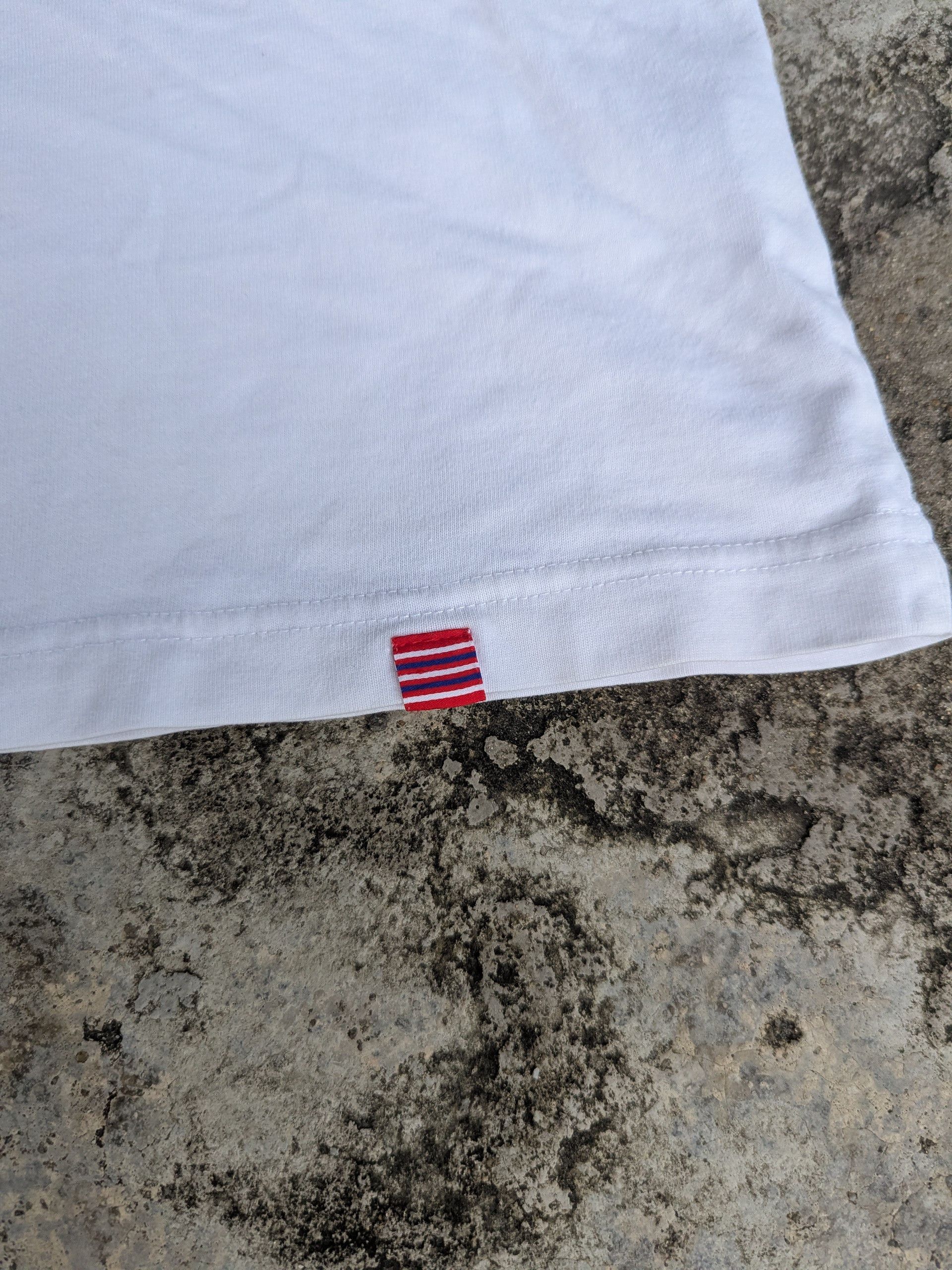 Anime × Japanese Brand × Uniqlo Uniqlo Sushi Menu Shirt Japanese Food Size US M / EU 48-50 / 2 - 6 Thumbnail