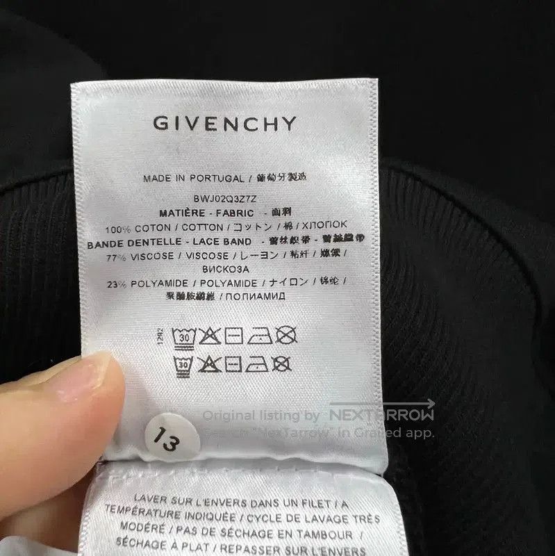 Givenchy Givenchy Black Wool Long Sleeve Knit Sweater . Size XS / US 0-2 / IT 36-38 - 4 Thumbnail