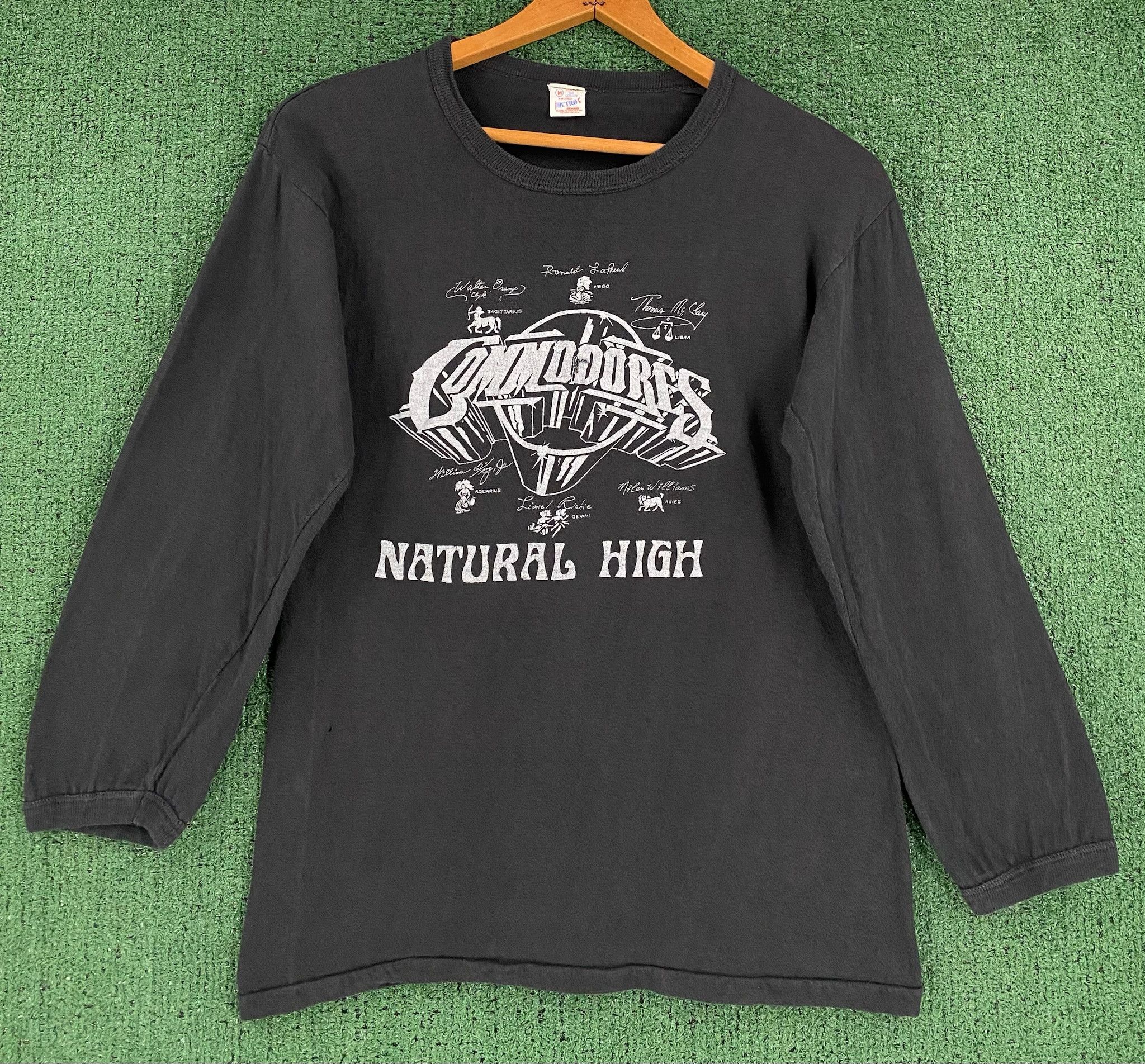 Vintage 1978 Commodores Natural High Album Concert T-Shirt XS Size XS / US 0-2 / IT 36-38 - 1 Thumbnail