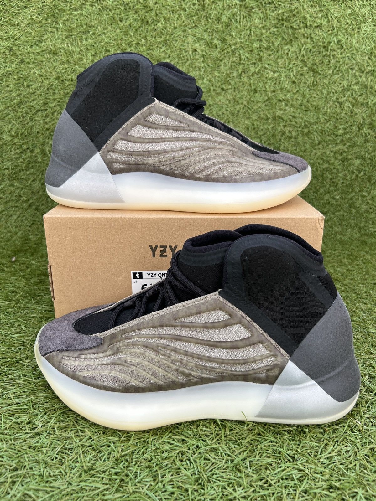 Adidas × Yeezy adidas Yeezy Quantum Barium Size US 6.5 / EU 39-40 - 1 Thumbnail