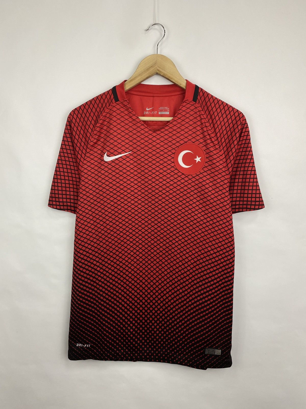 Nike 🇹🇷 2016 Nike Turkiye Soccer Jersey T-Shirt Y2K Turkey Y2K Size US S / EU 44-46 / 1 - 3 Thumbnail