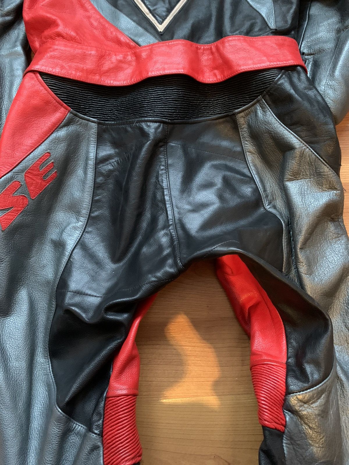 Dainese Vintage Dainese T3 Leather Suit Racing Moto size 48 Size US M / EU 48-50 / 2 - 8 Thumbnail