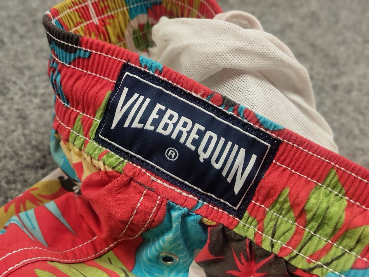 Vilebrequin Vilebrequin Design Pattern Multicolor Swim Casual Shorts Size US 34 / EU 50 - 14 Thumbnail